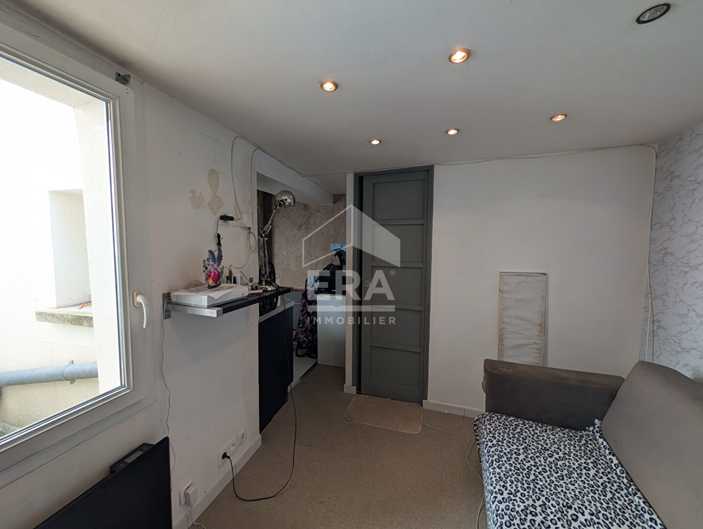 Photo Appartement Melun 1 pièce(s) 14 m2 image 2/4