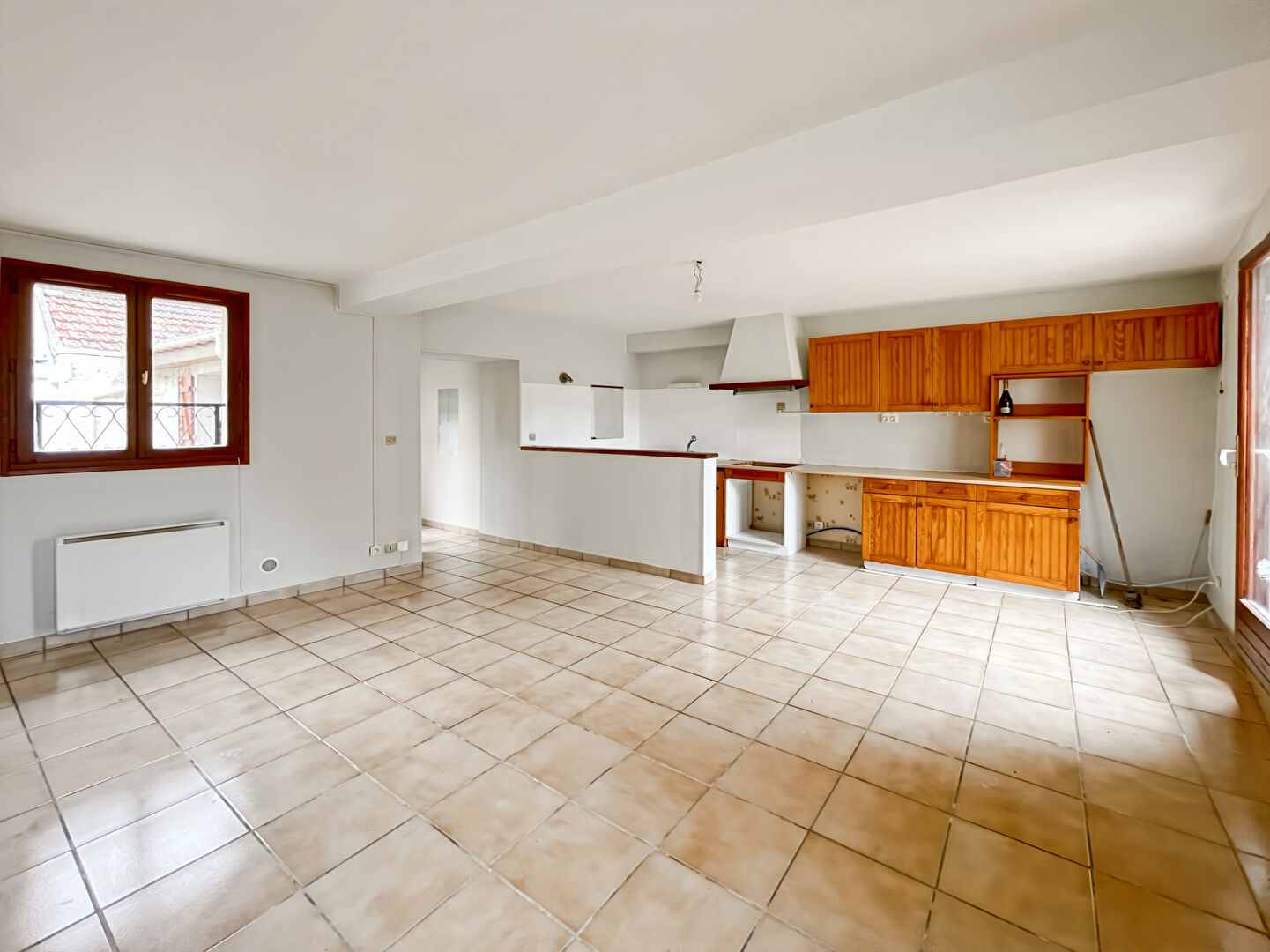 Photo EXCLUSIVITÉ - Maison en pierre avec box et parking à Dammarie-les-Lys image 3/6