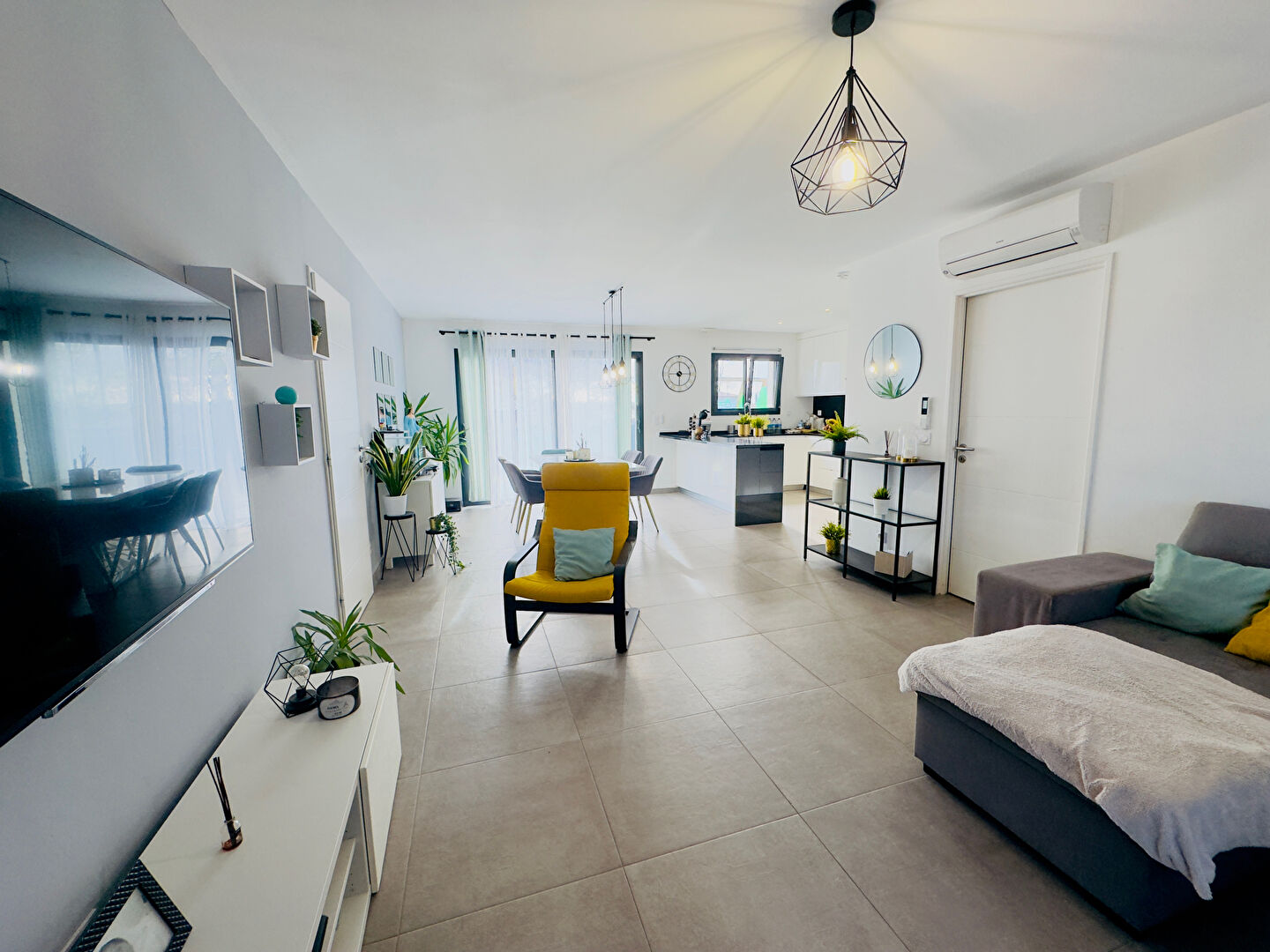 Photo Belle maison récente de plain pied de 2019 sous garantie. image 6/6