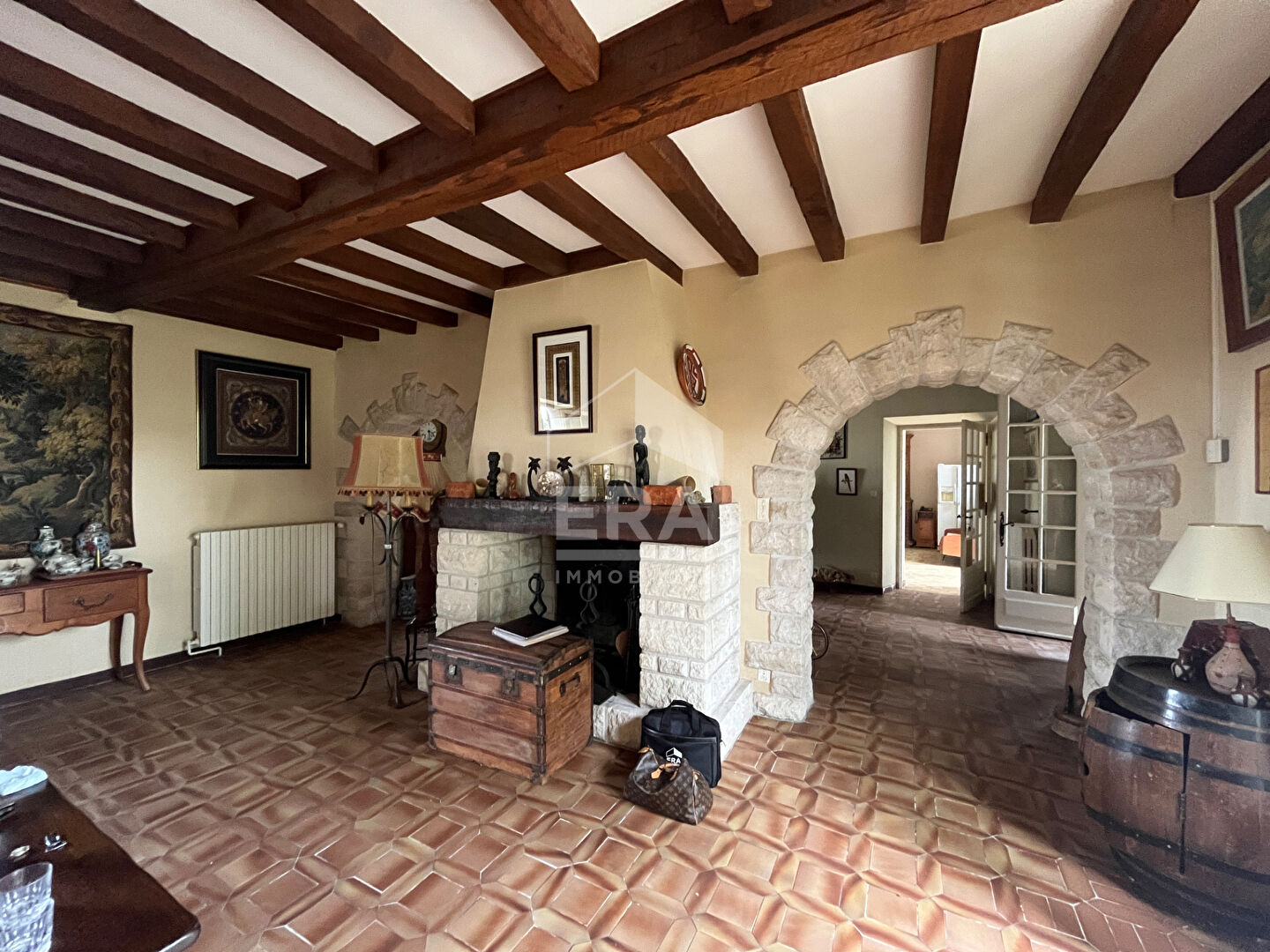 Photo A VENDRE Côté Est maison à la campagne à rénover de type 7 avec studio image 4/6