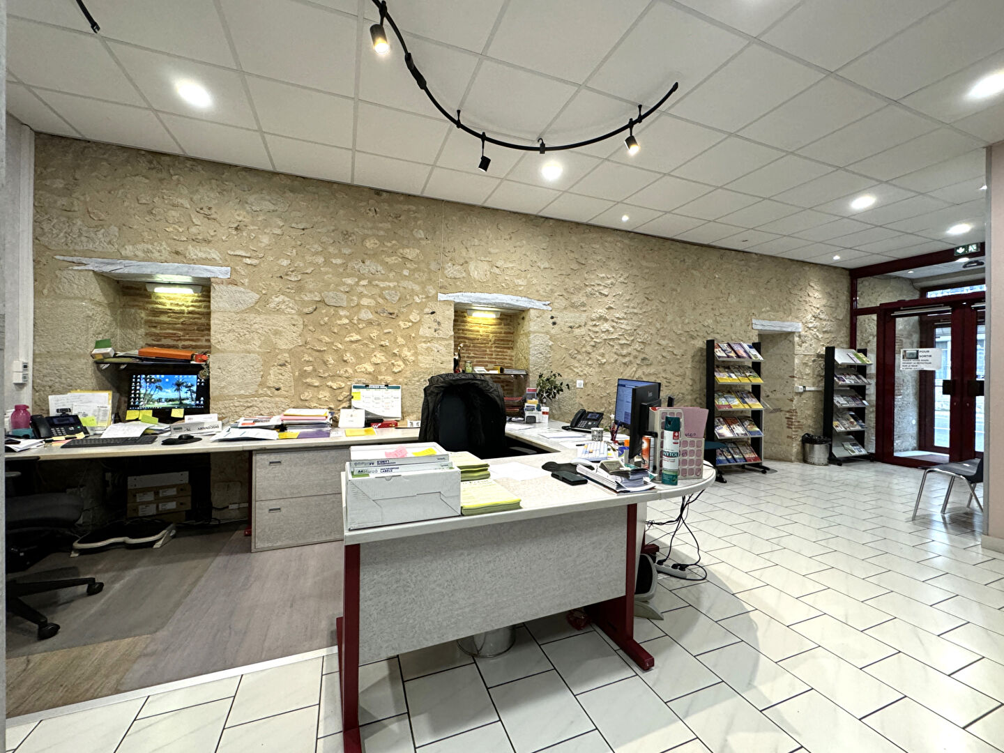 Photo A vendre, plein centre ville de Périgueux, superbe Immeuble de 237 m² sur 4 niveaux image 2/6