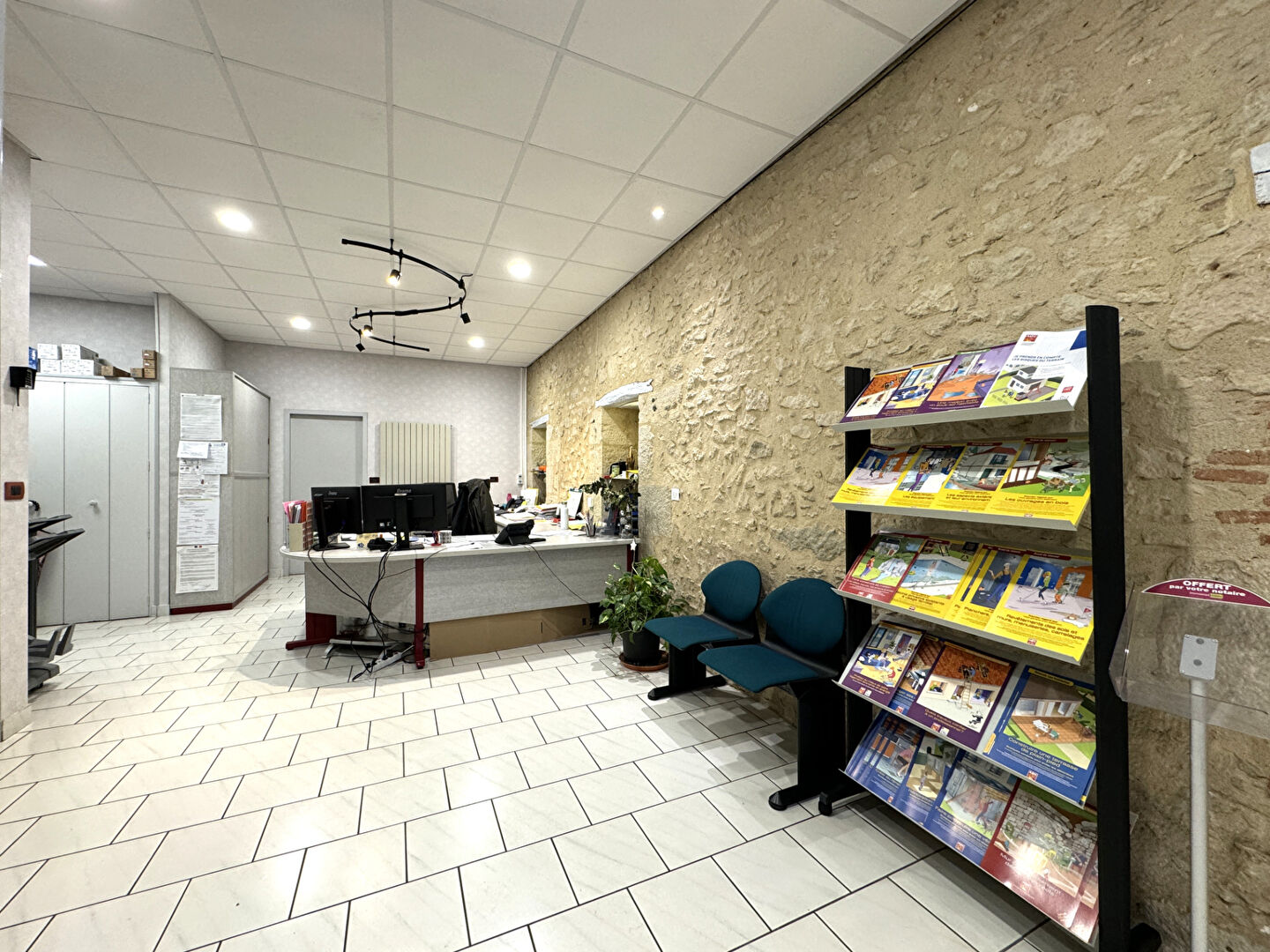 Photo A vendre, plein centre ville de Périgueux, superbe Immeuble de 237 m² sur 4 niveaux image 3/6