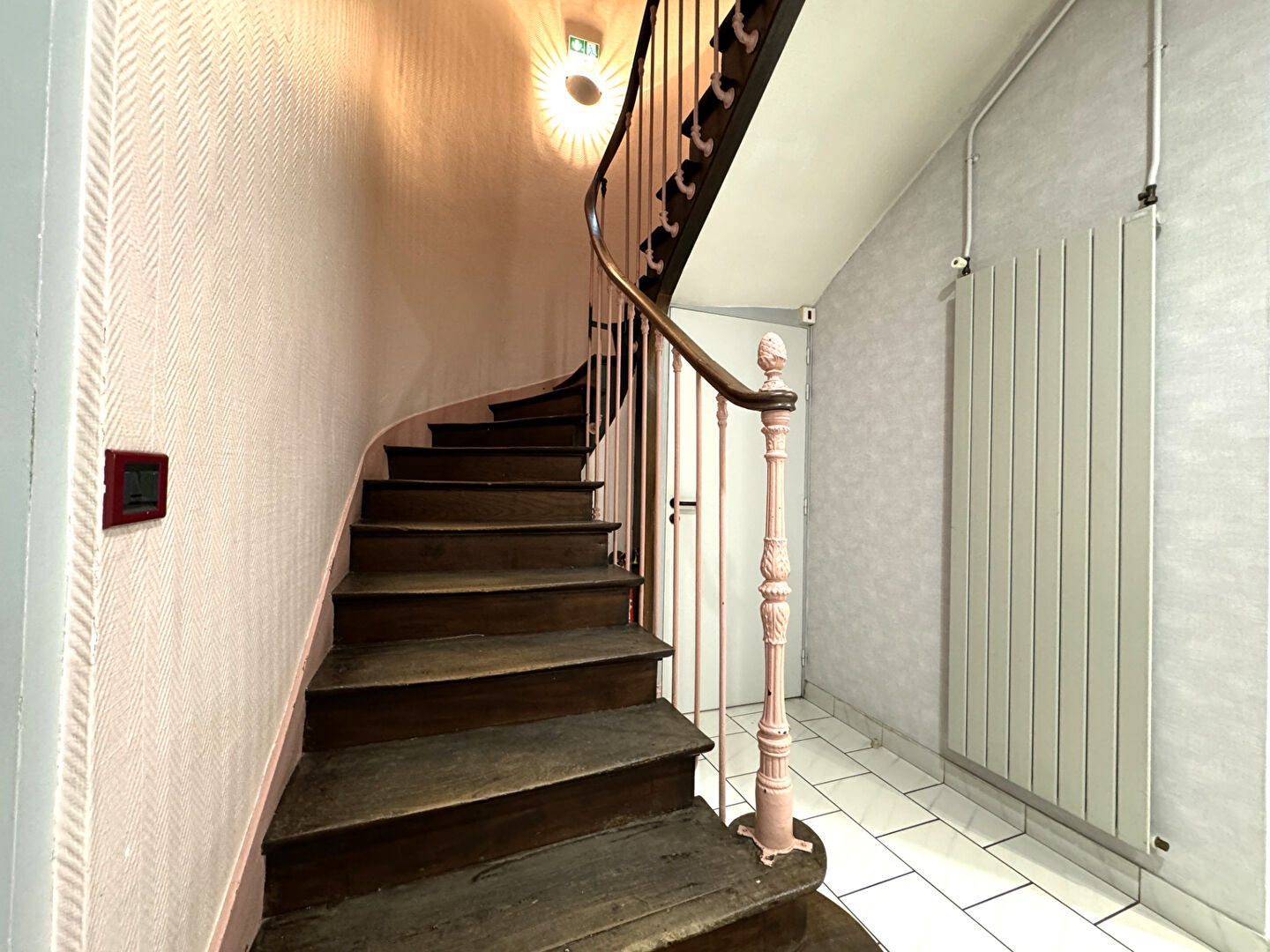 Photo A vendre, plein centre ville de Périgueux, superbe Immeuble de 237 m² sur 4 niveaux image 5/6