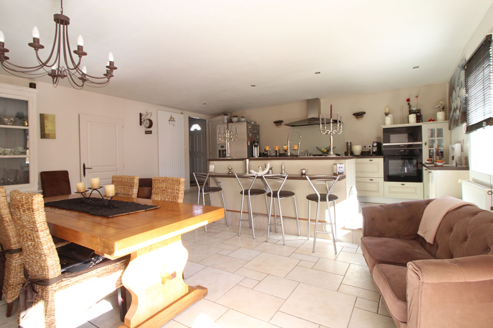 Photo A vendre secteur Barnabé à Boulazac Isle Manoire, maison type 6 avec terrasses image 2/6