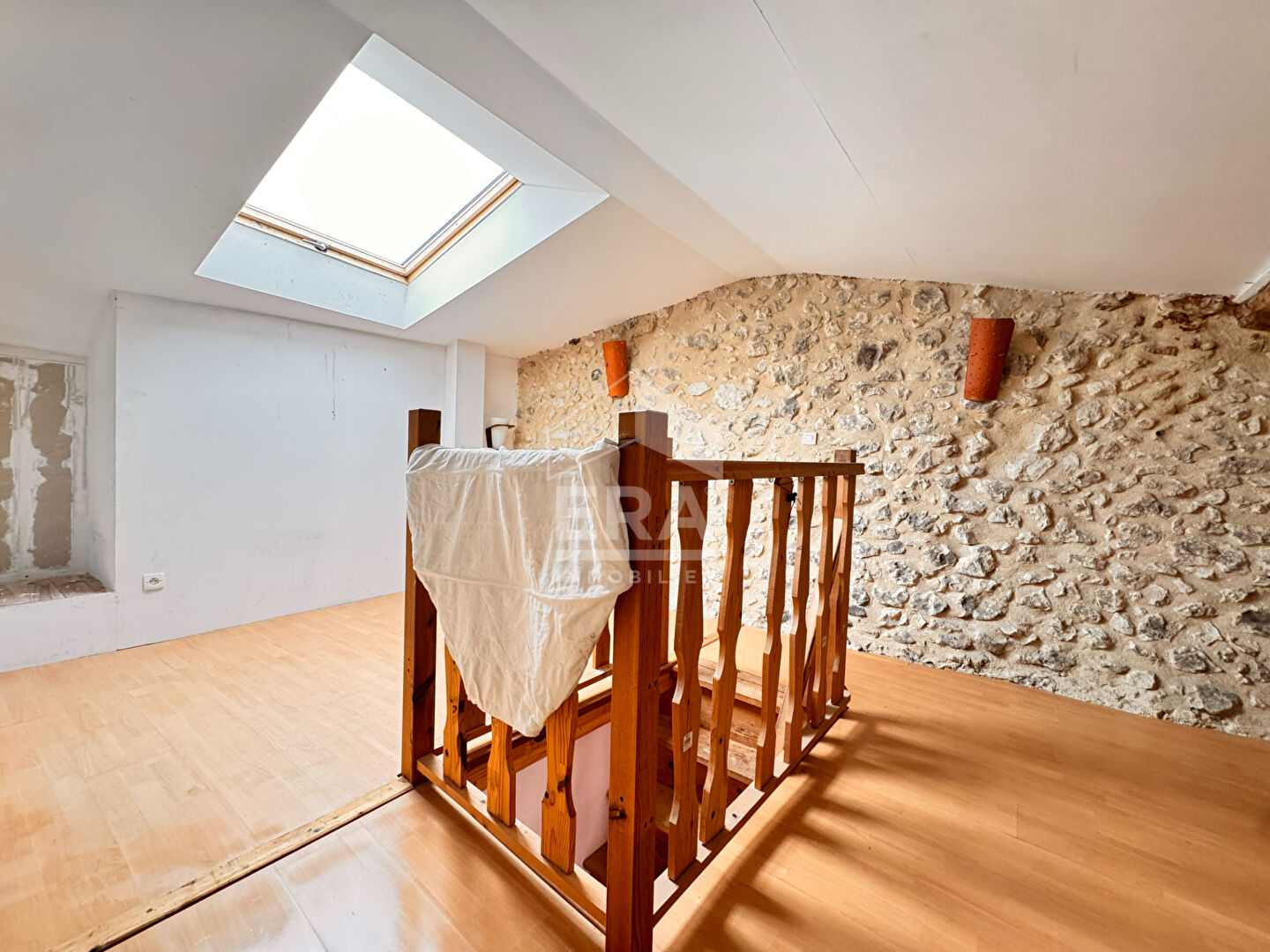 Photo A VENDRE MAISON DE BOURG DE TYPE 4 A FINIR DE RESTAURER. image 5/6