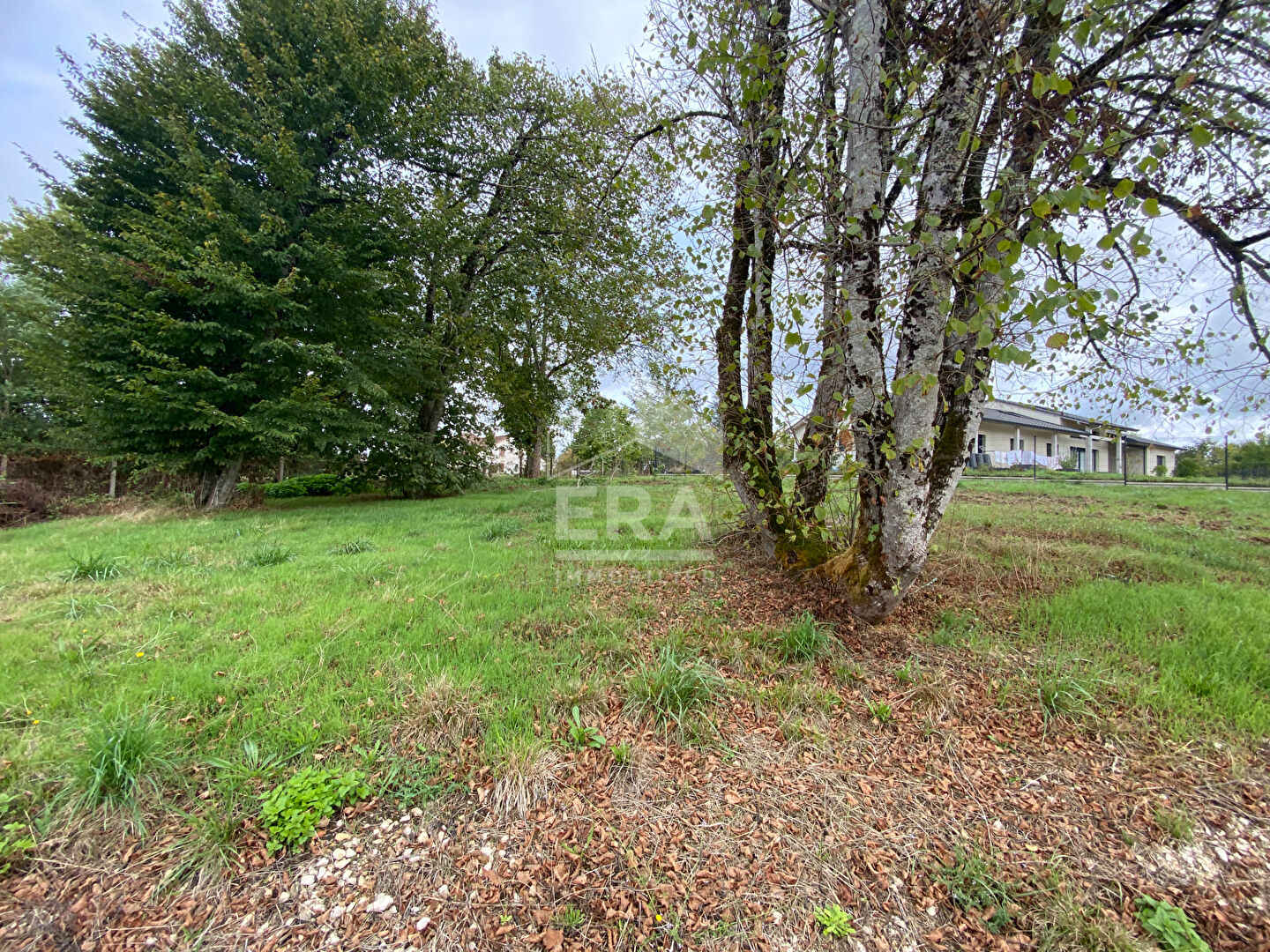 A Vendre terrain constructible proche Hôpital à TRELISSAC (24000)