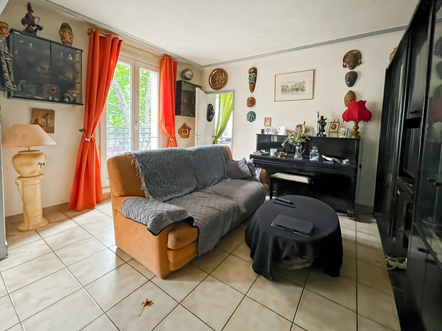 Photo Boulevard Ornano, Paris 18e ? 3 chambres + bureau + balcon image 2/6