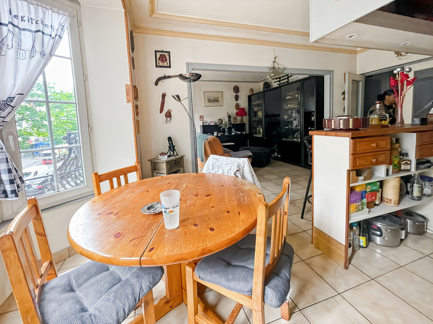 Photo Boulevard Ornano, Paris 18e ? 3 chambres + bureau + balcon image 3/6