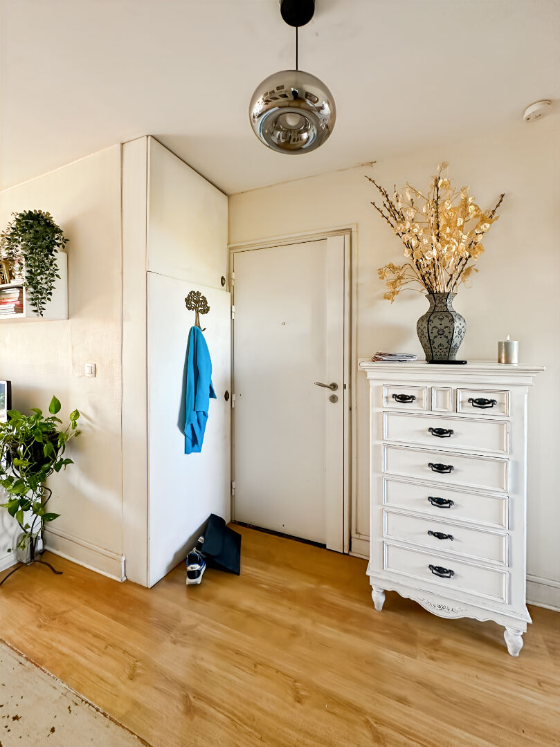 Photo 3 pièces 56.70 m2 RUE BELLIARD image 6/6