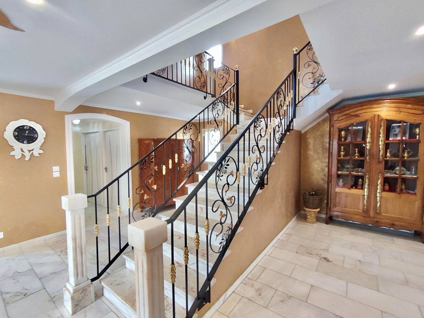 Photo À VENDRE | MAISON | 213m² | PROCHE LAVAL image 2/6