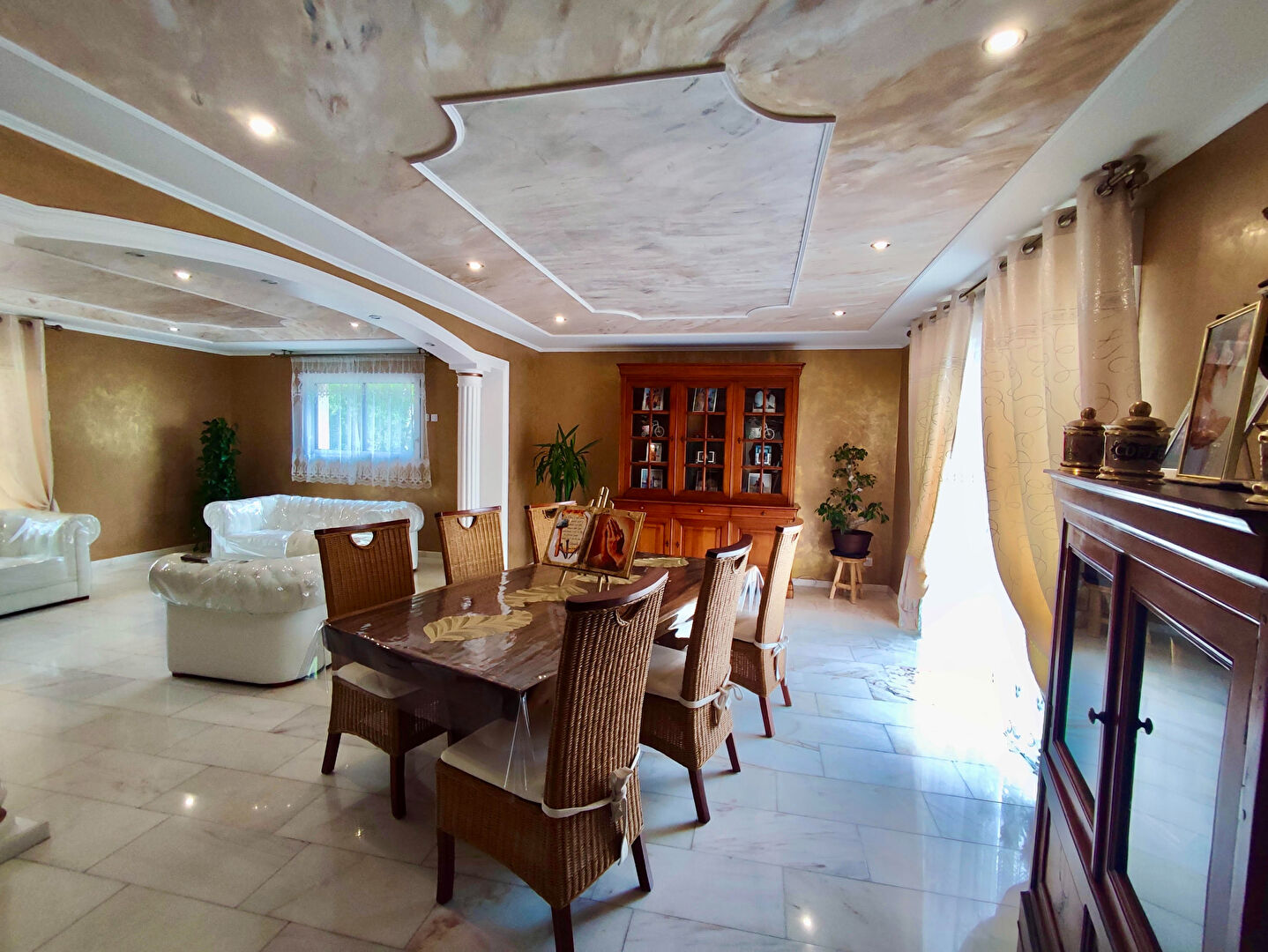 Photo À VENDRE | MAISON | 213m² | PROCHE LAVAL image 3/6