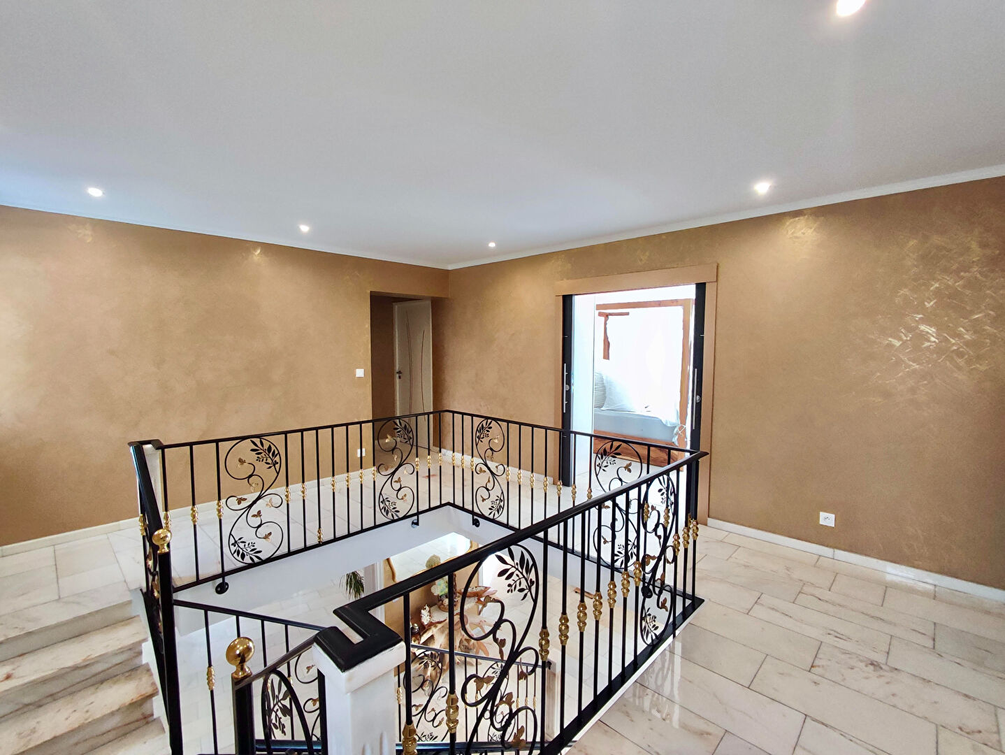 Photo À VENDRE | MAISON | 213m² | PROCHE LAVAL image 6/6