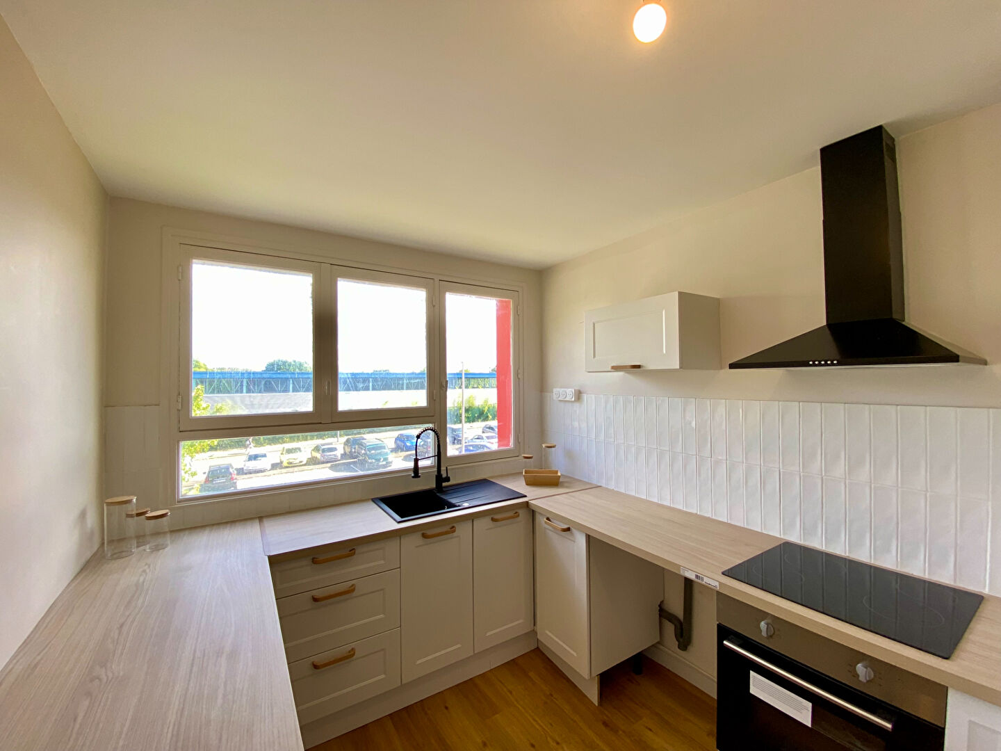 Photo Appartement Laval 4 pièce(s) 66 m2 image 1/6