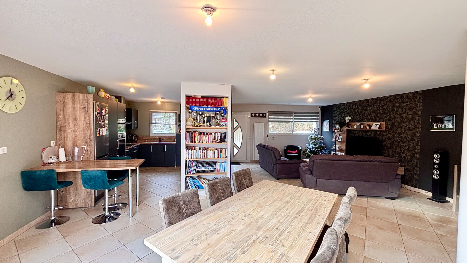 Photo PAVILLON ARGENTRE 134 m2 image 1/6