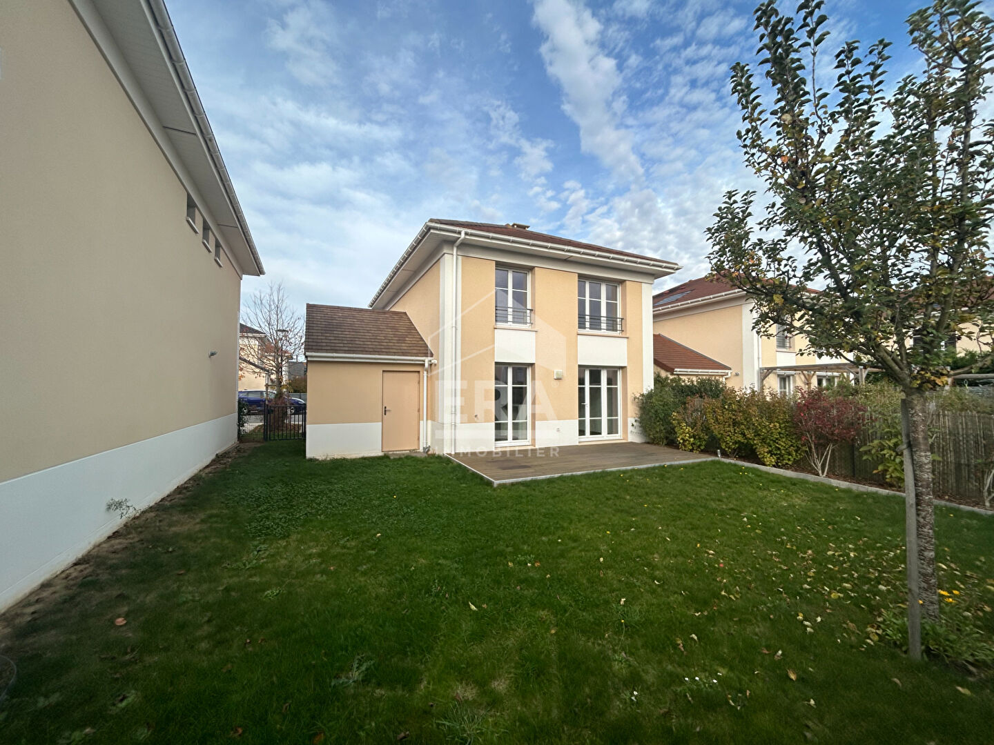 Photo MAISON INDIVIDUELLE DE 5 PIECES A LOUER A VILLEPREUX image 1/6