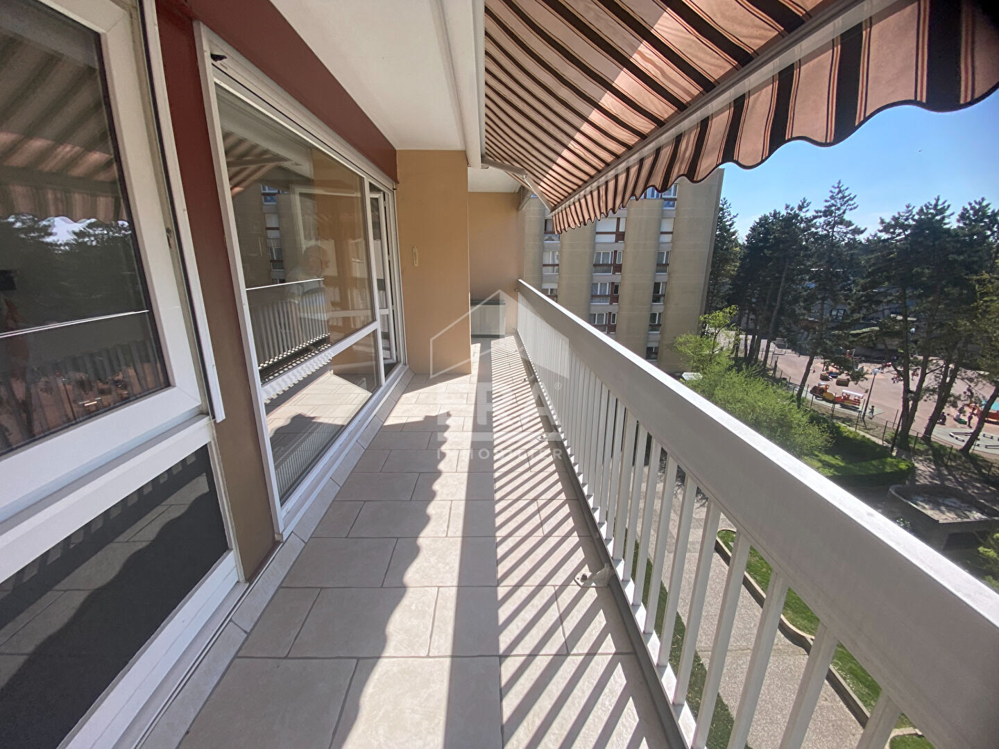 Appartement Elancourt 4 pièce(s) 77.69 m2