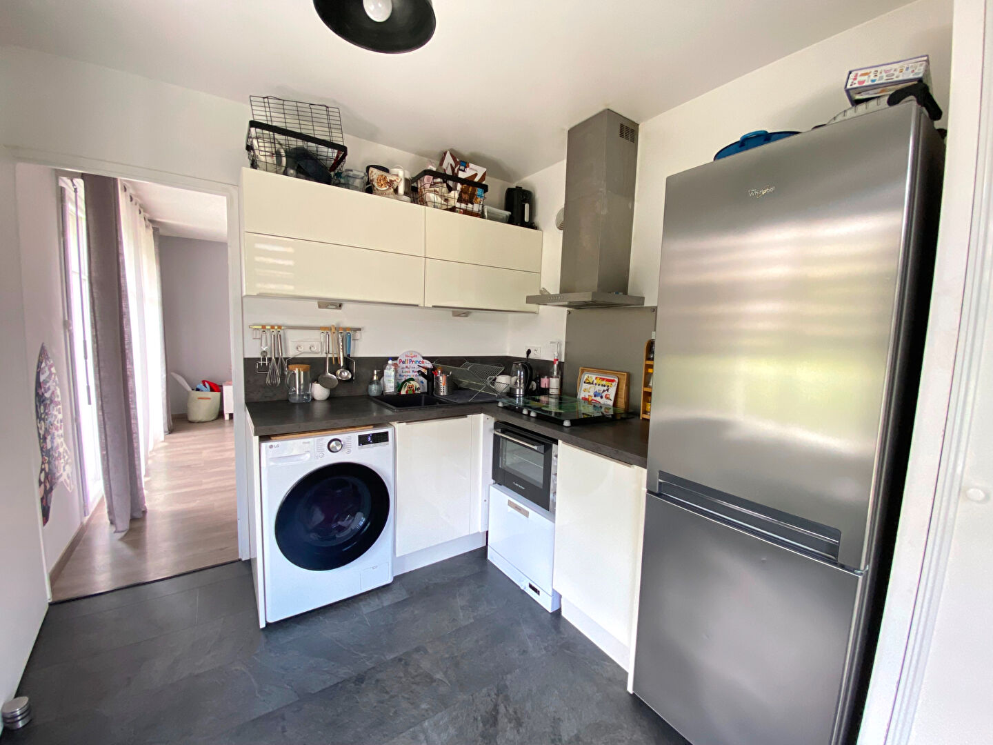 Photo EXCLUSIVITÉ - APPARTEMENT DE 3 PIECES A VENDRE AUX CLAYES-SOUS-BOIS image 5/6