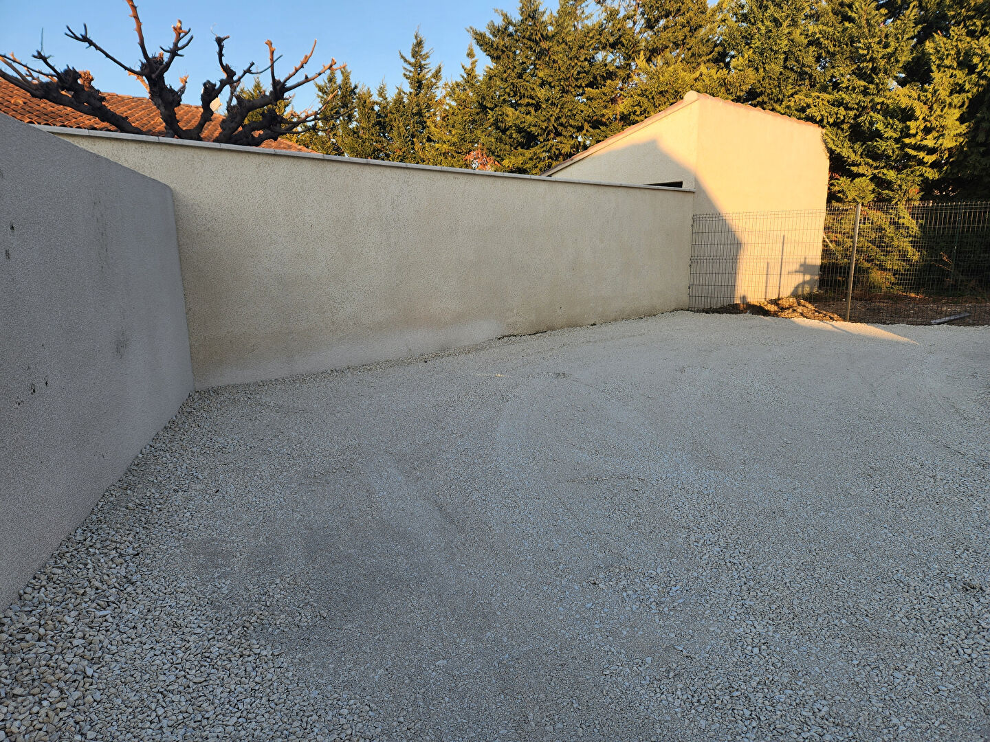 Photo EXCLUSIVITE A MORIERES VEDENE - GRAND AVIGNON - MAISON A VENDRE DE 94 M² DE SURFACE HABITABLE AVEC TERRAIN DE 95 M² image 2/6