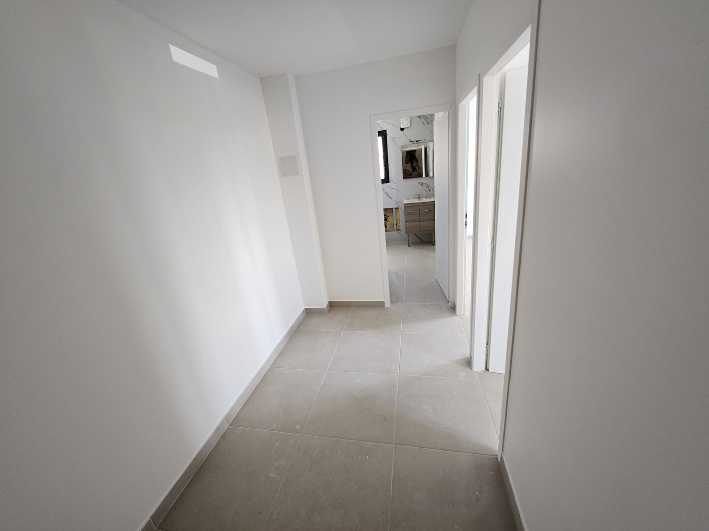 Photo EXCLUSIVITE A MORIERES VEDENE - GRAND AVIGNON - MAISON A VENDRE DE 94 M² DE SURFACE HABITABLE AVEC TERRAIN DE 95 M² image 6/6