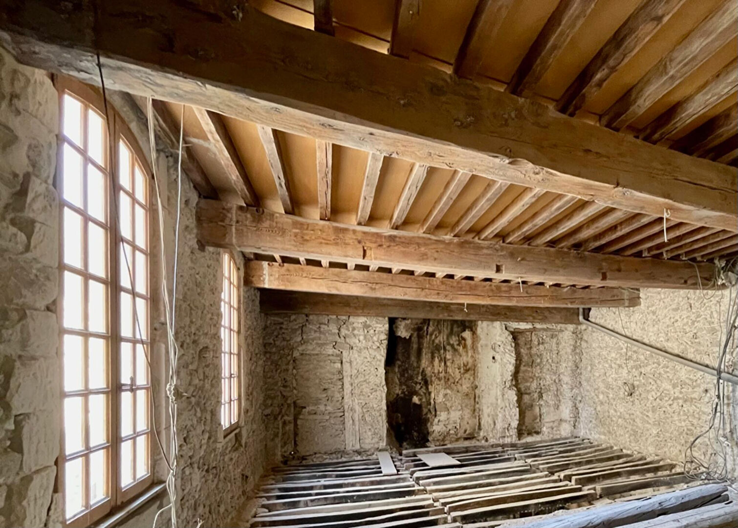 Photo VENASQUE-PERNES LES FONTAINES-SAINT DIDER-MONT VENTOUX- MAISON DE VILLAGE A VENDRE image 5/6