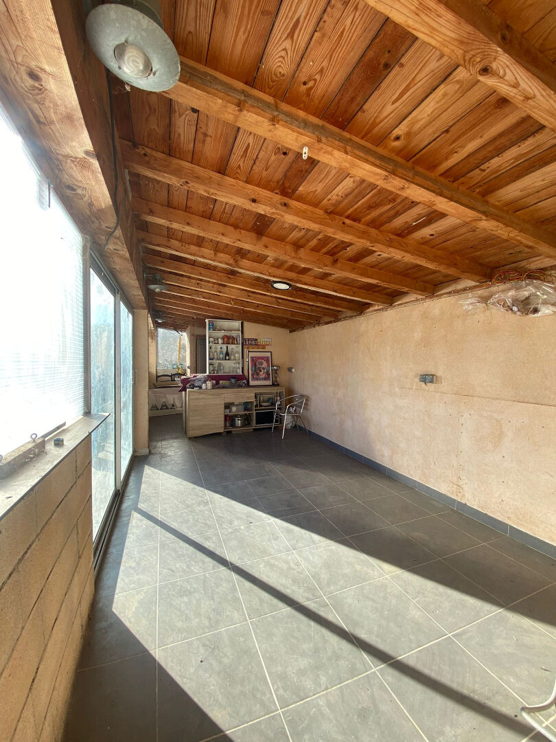 Photo ROQUEMAURE - ORANGE - SAUVETERRE - AVIGNON - MAISON DOUBLE HABITATION 8 PIECES 4 CHAMBRES  SUR UN TERRAIN DE 3600 M² image 3/6