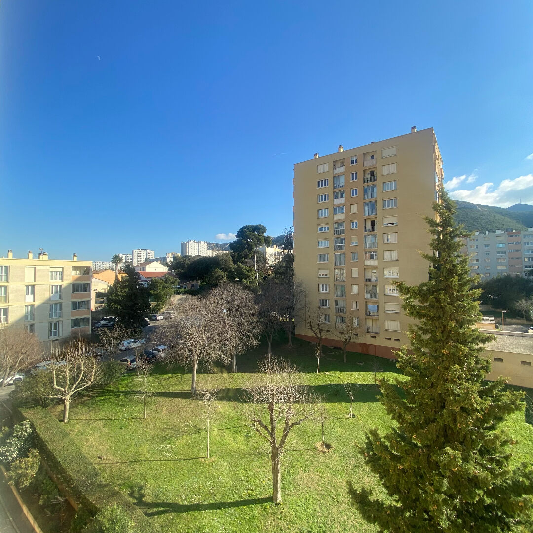 EXCLUSIVITÉ  MARSEILLE - A VENDRE - Appartement T3/4 de 62 m2 en résidence - Marseille 11ème