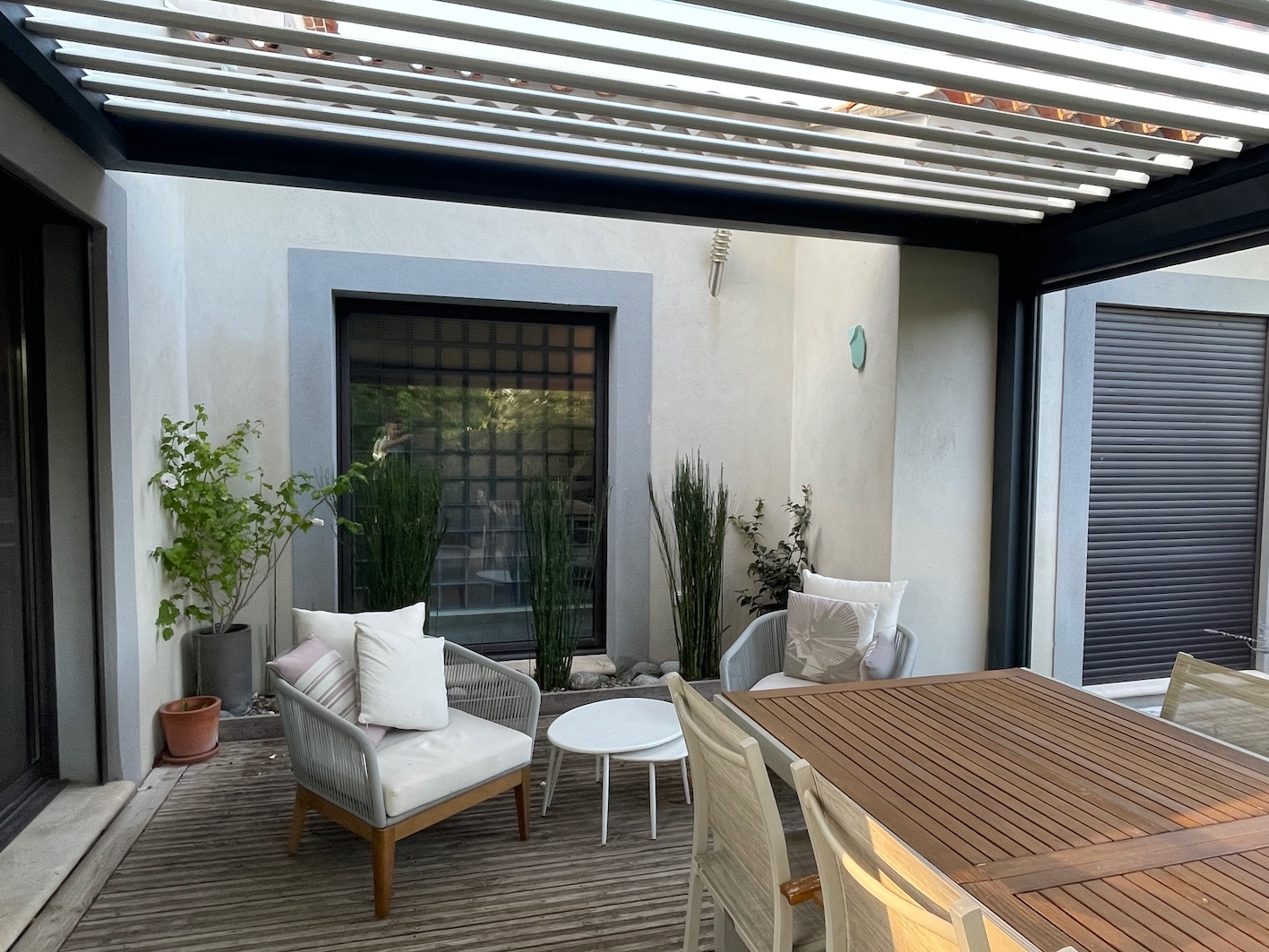 Photo VEDENE - PROCHE AVIGNON - MAISON MODERNE DE 135M² DE SURFACE HABITABLE SUR UN TERRAIN DE 500 M² - GARAGE - PARKINGS image 2/6