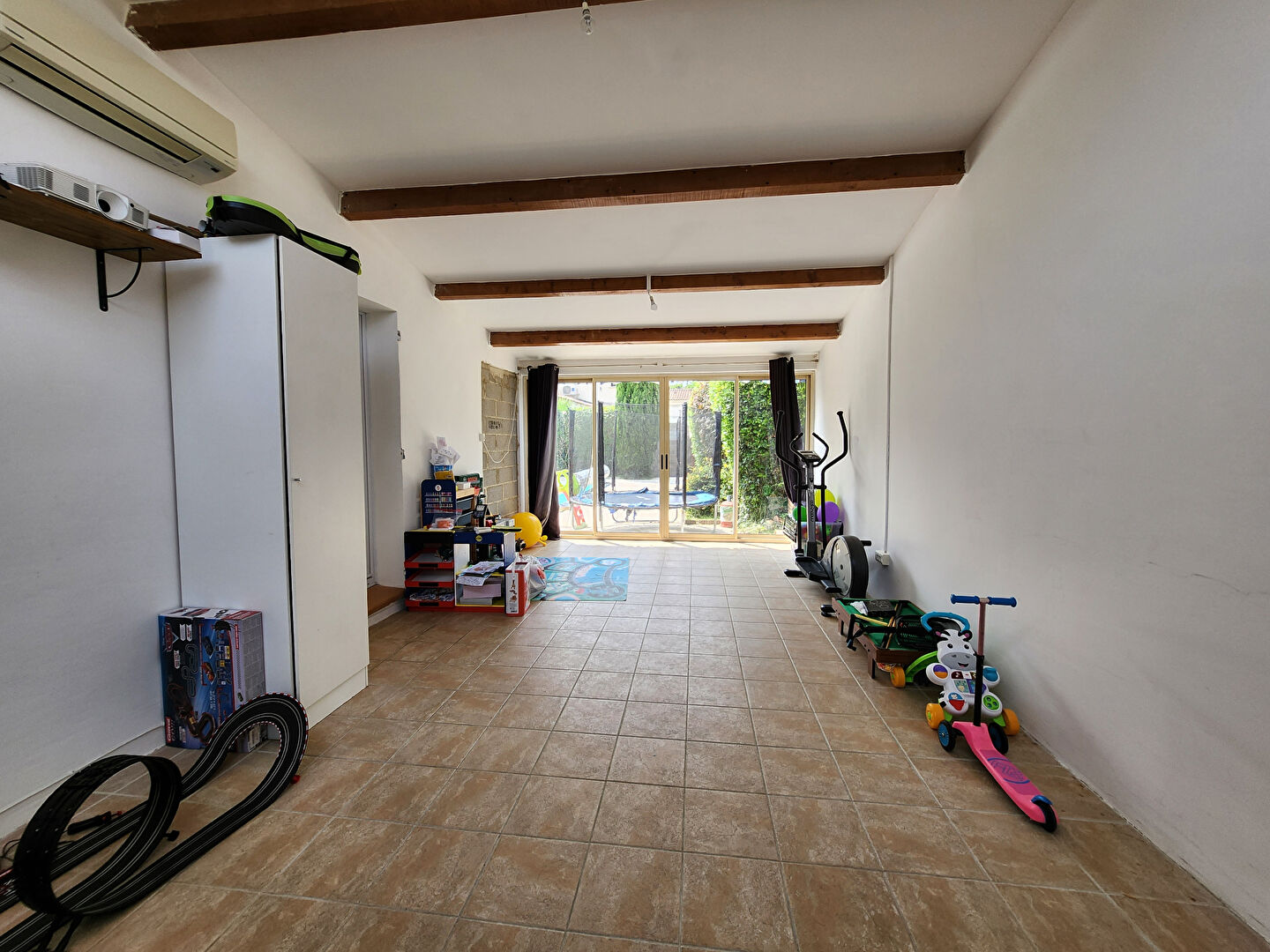 Photo VEDENE - AVIGNON - MAISON A VENDRE DE 170 M² SURFACE HABITABLE SUR UN TERRAIN DE 1000M² AVEC GARAGE PARKING ET ANNEXE image 6/6