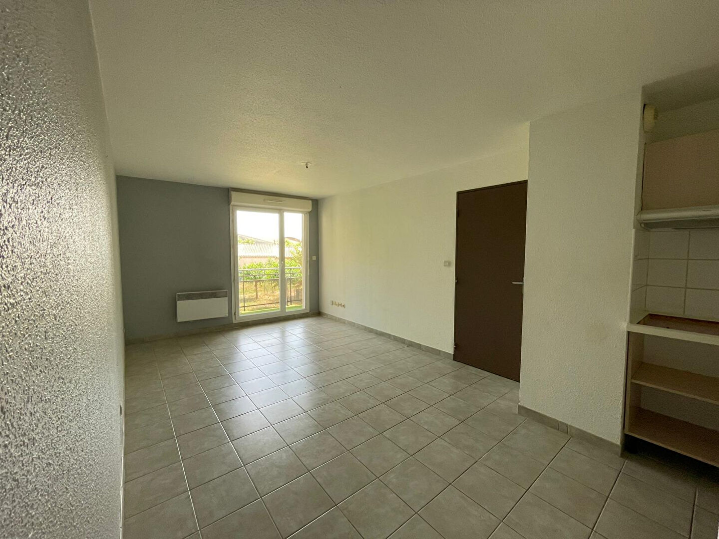 Photo AVIGNON LE PONTET - APPARTEMENT T3 avec BALCON + GARAGE - PLEIN SUD - 53 M² image 4/6