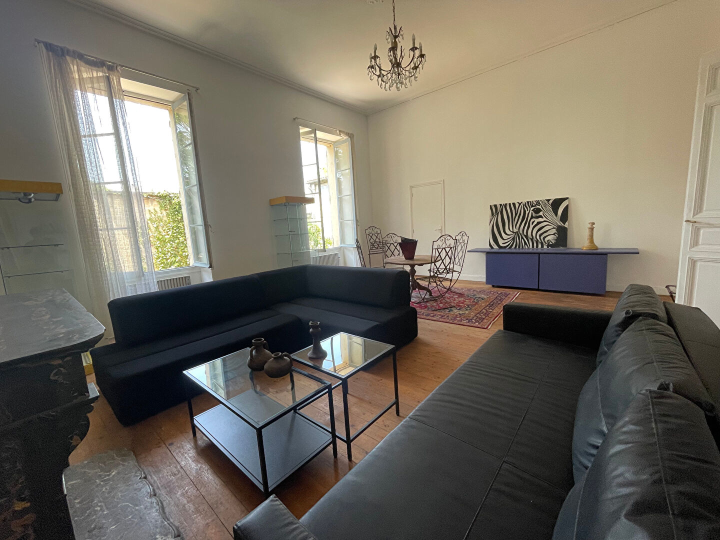 BAISSE DE PRIX SUR AVIGNON - A VENDRE GRAND APPARTEMENT ET 2 STUDIOS EN INTRA MUROS