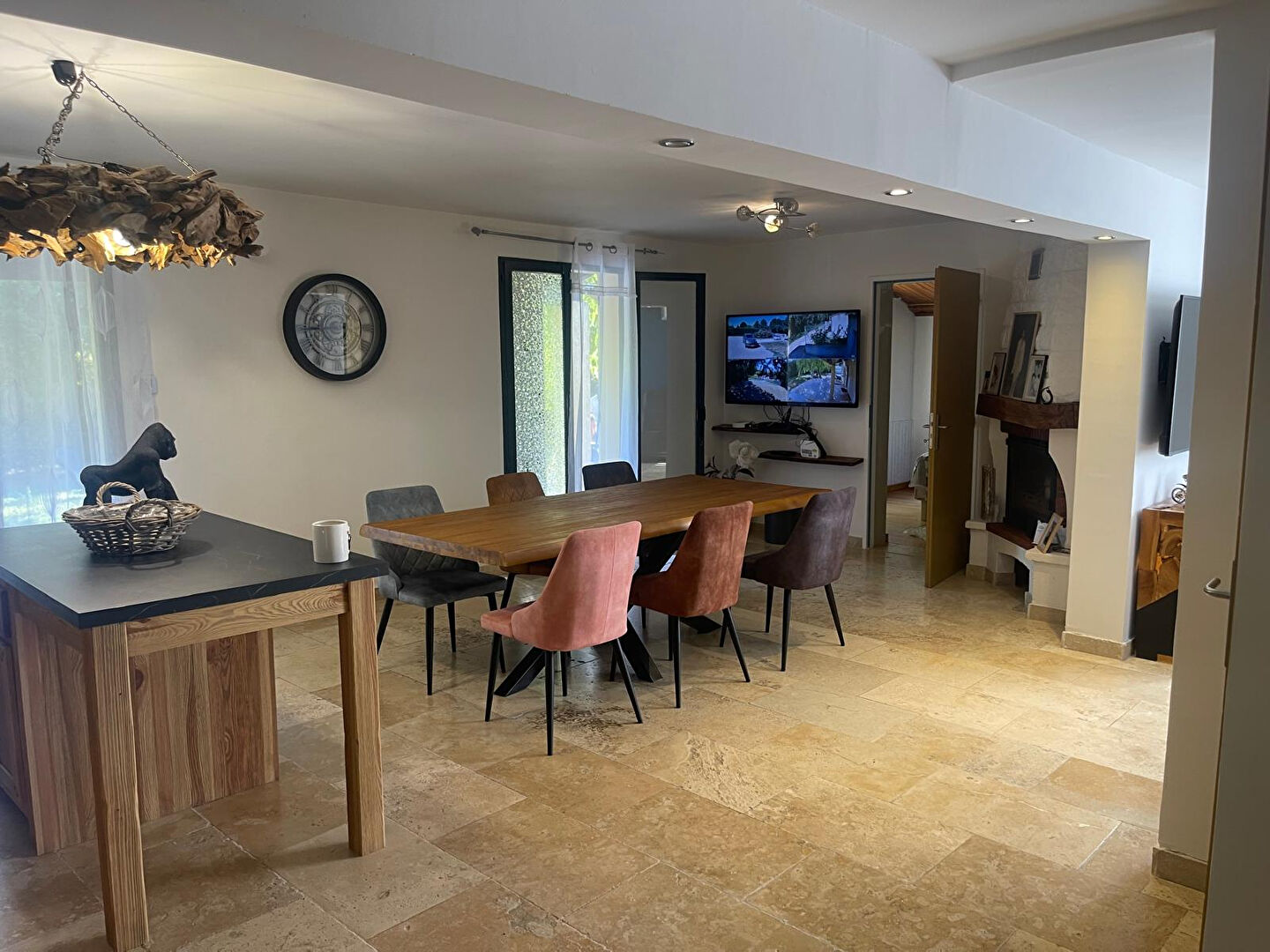 Photo BAISSE DE PRIX SUR EXCLUSIVITE A CAUMONT SUR DURANCE - LE THOR - PROCHE CAVAILLON - AVIGNON - MONTFAVET - MAISON DE 101M² DE SURFACE HABITABLE SUR UN TERRAIN DE 810 M² ET UN GARAGE DE 50 M² image 2/6