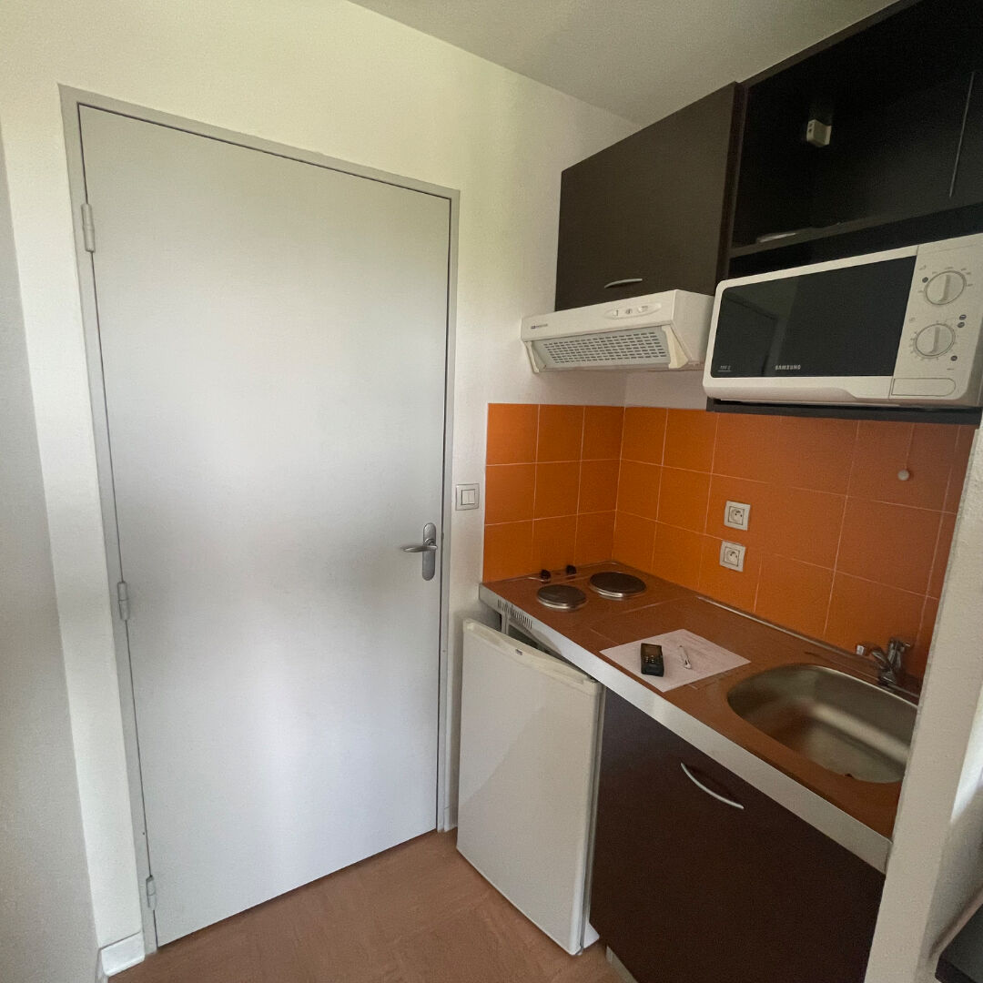 Photo EXCLUSIVITE AVIGNON - AFFAIRE A SAISIR - APPARTEMENT A VENDRE EN LMNP DE 18.10 M²+LOCATION SAISONNIERE - PLACEMENT SUR image 2/4