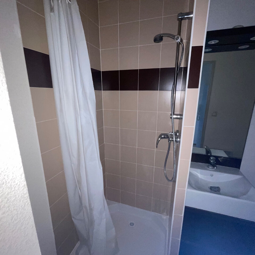 Photo EXCLUSIVITE AVIGNON - AFFAIRE A SAISIR - APPARTEMENT A VENDRE EN LMNP DE 18.10 M²+LOCATION SAISONNIERE - PLACEMENT SUR image 3/4