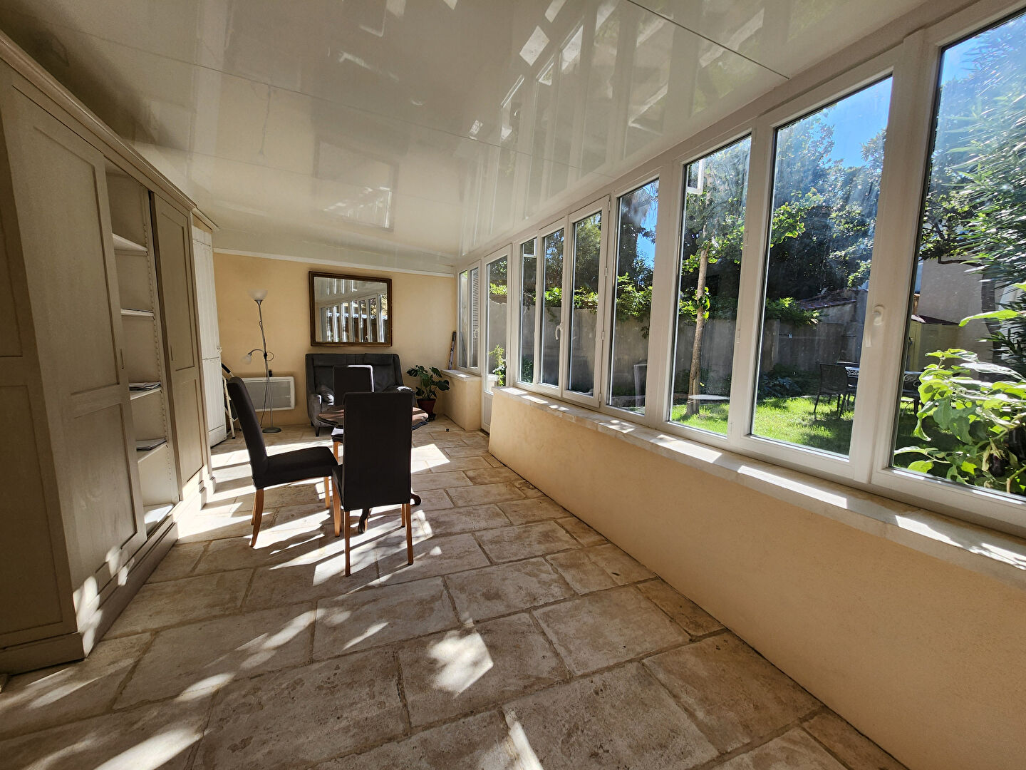 Photo AVIGNON - RARE - MAISON AVEC POTENTIEL A VENDRE QUARTIER DES SOURCES image 5/6