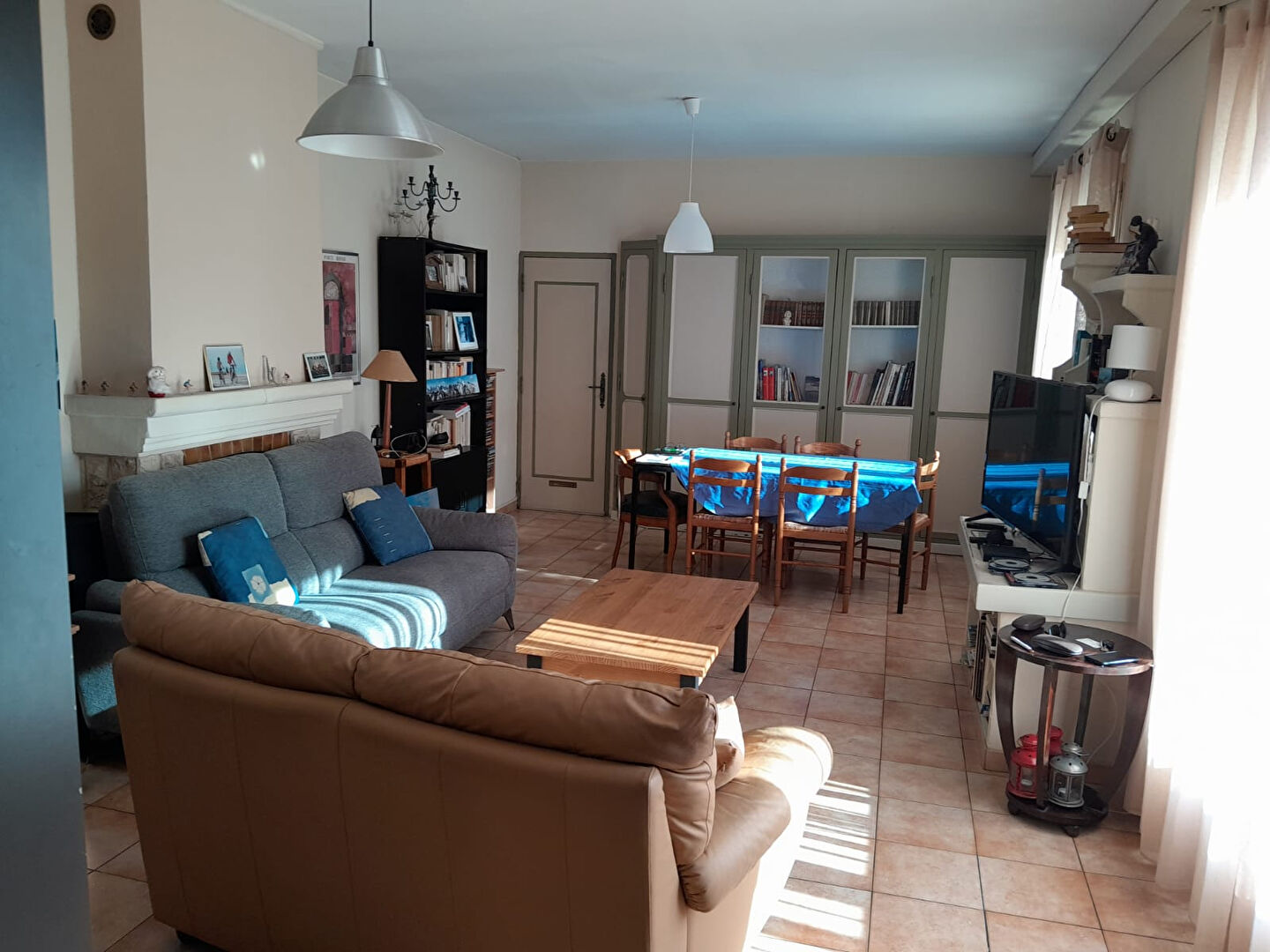 AVIGNON LE PONTET - MAISON A VENDRE AVEC COUR PROCHE CENTRE VILLE A PIED - GARAGE