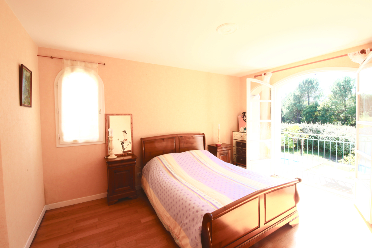 Maison Saint Jean D Illac (33127) 7 pièce(s) 184 m2 ...