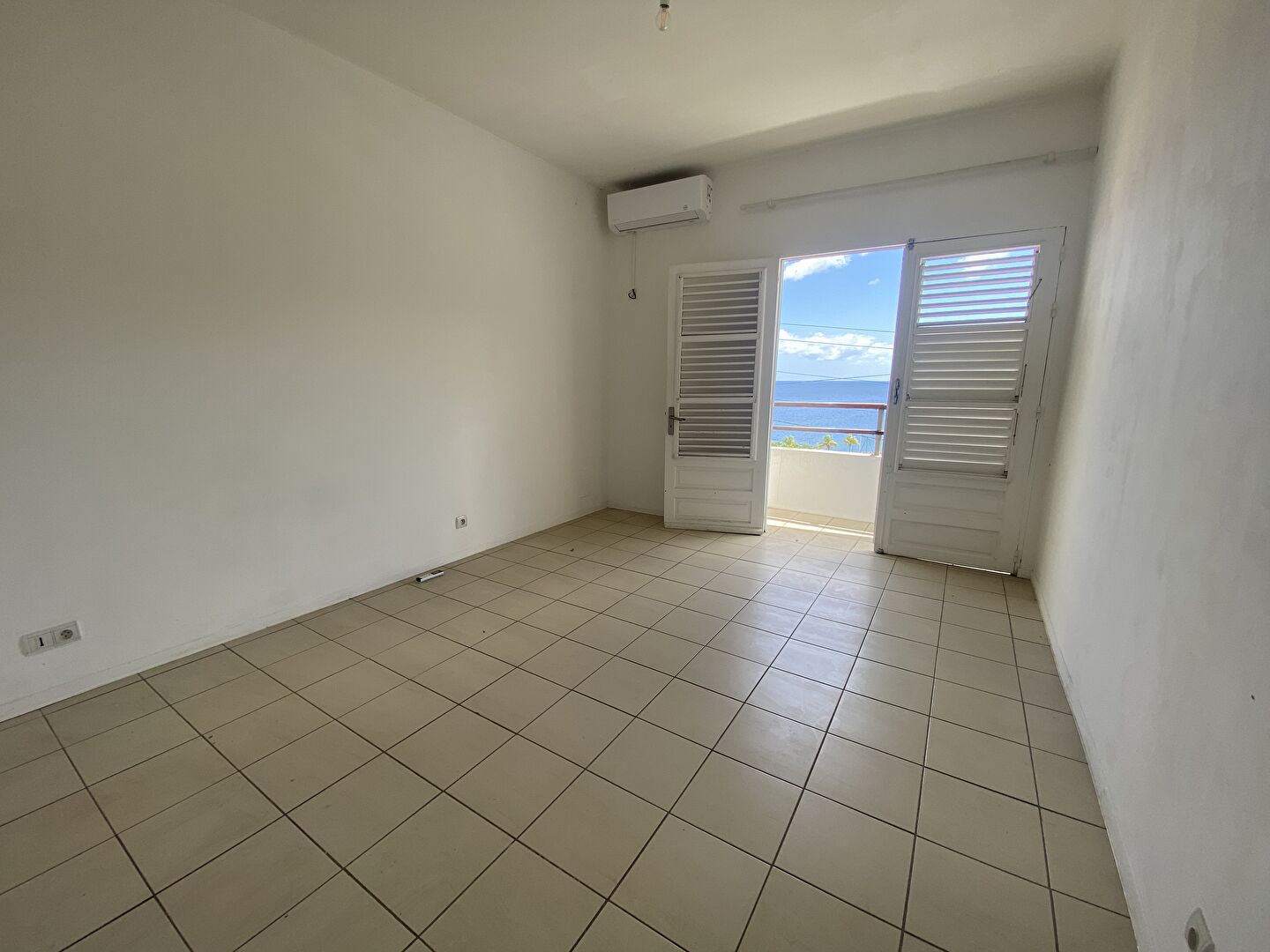 Photo À vendre : Appartement 3 Pièces avec vue mer à Schoelcher image 5/6