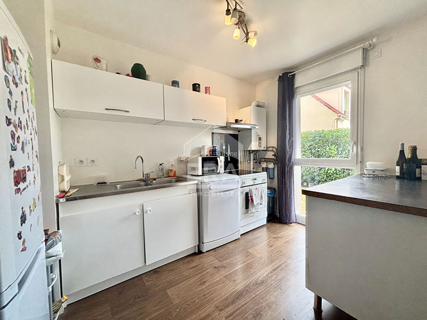 Photo Appartement Fontenay Le Vicomte REZ DE JARDIN / 3 pièces 2 chambres 61.90 m2 image 3/6