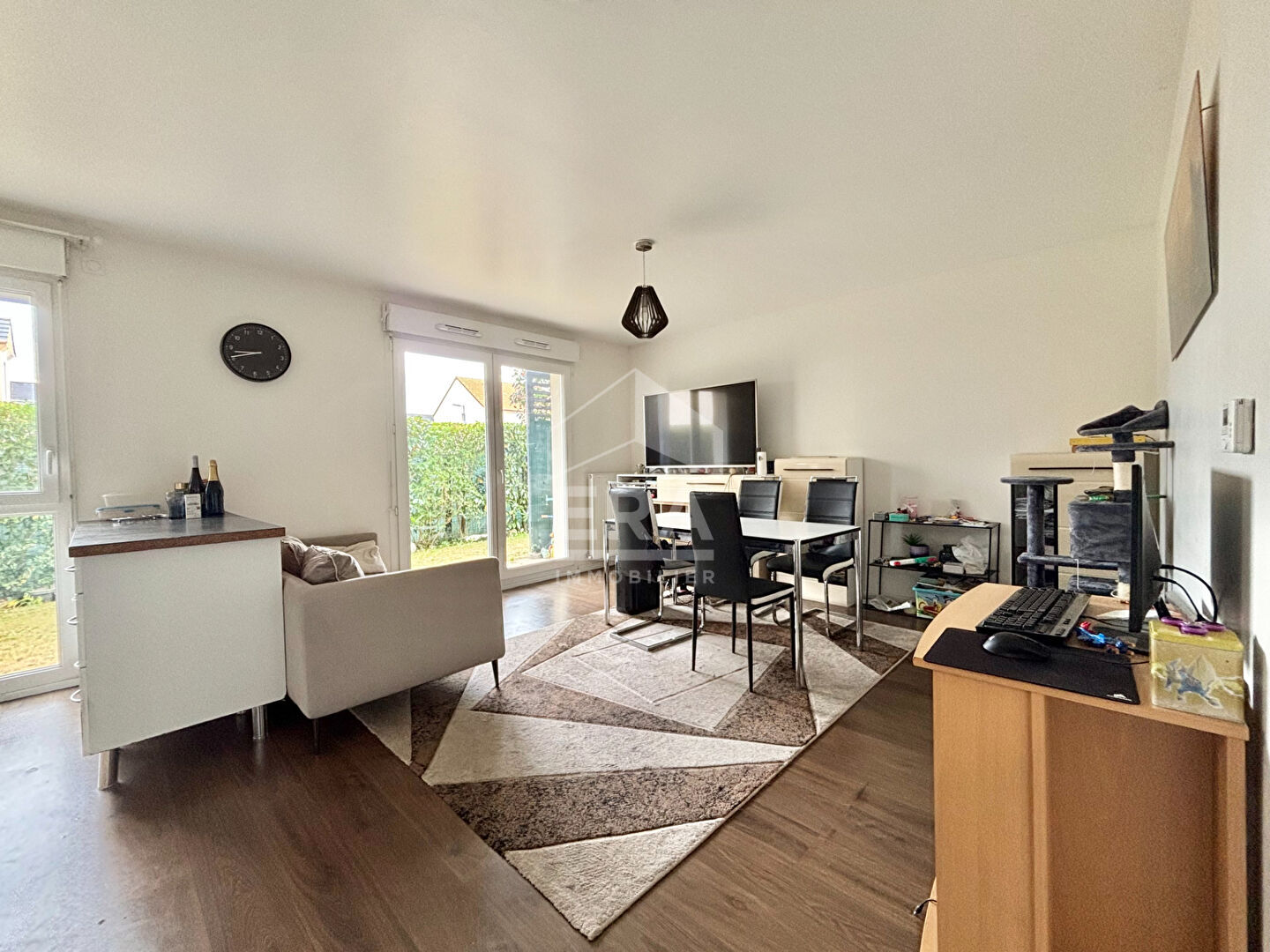 Photo Appartement Fontenay Le Vicomte REZ DE JARDIN / 3 pièces 2 chambres 61.90 m2 image 6/6