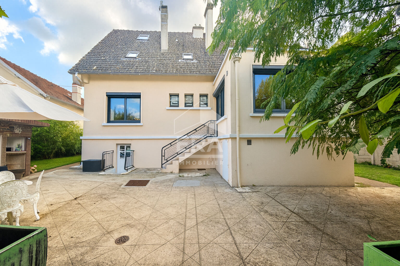 Photo Maison Ballancourt Sur sous sol total 6/8 pièces 4/6 chambres 148 m2 image 1/6