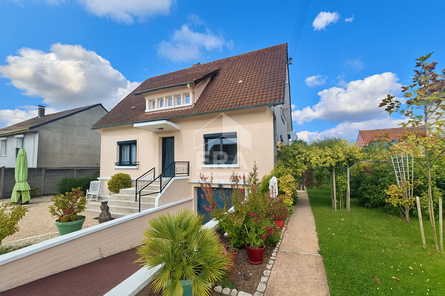 Photo Maison Ballancourt Sur sous sol total 6/8 pièces 4/6 chambres 148 m2 image 2/6