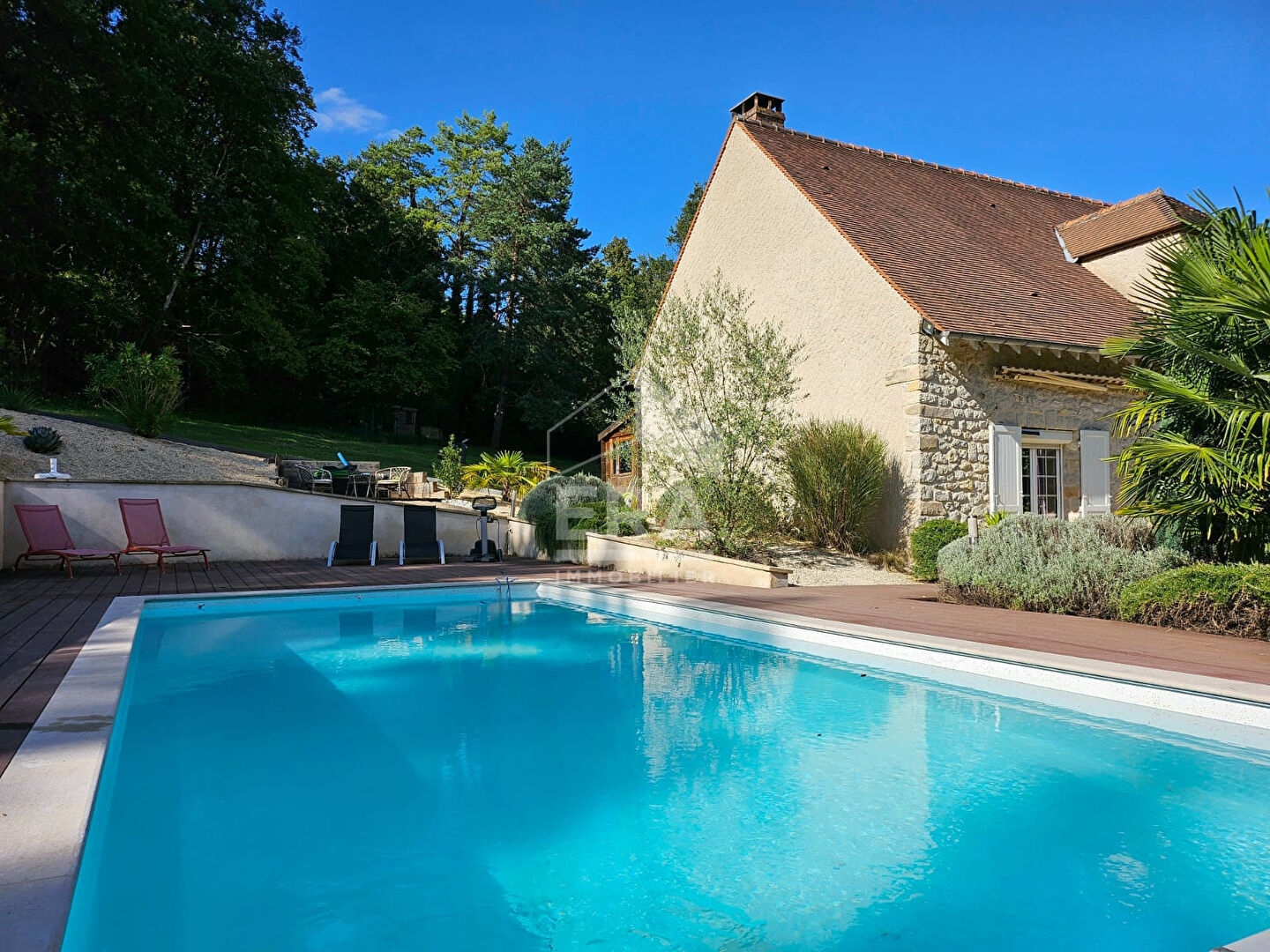 Photo Maison Orveau 9 pièce(s) 254 m2 image 2/6