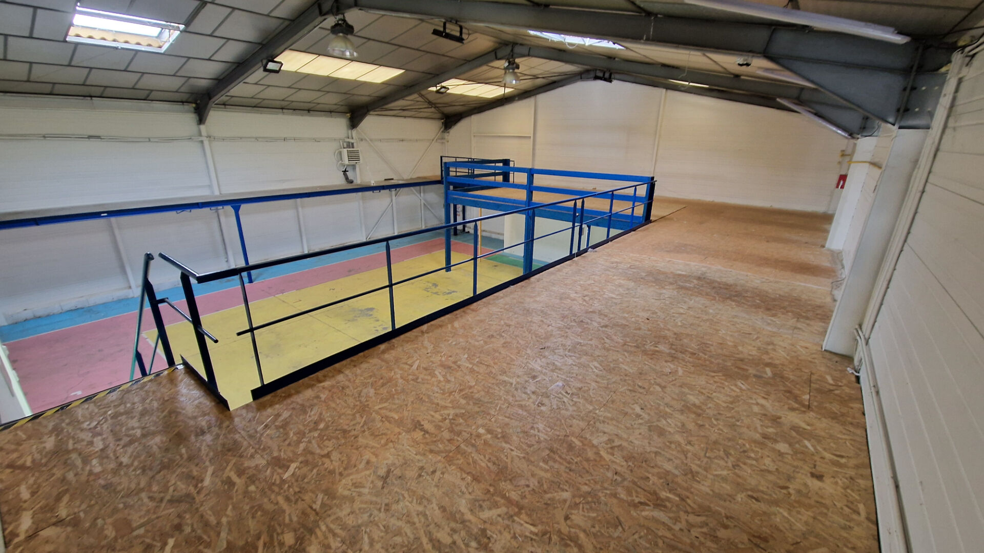 Photo Entrepôt / local industriel Milly La Foret 651 m2 image 4/6