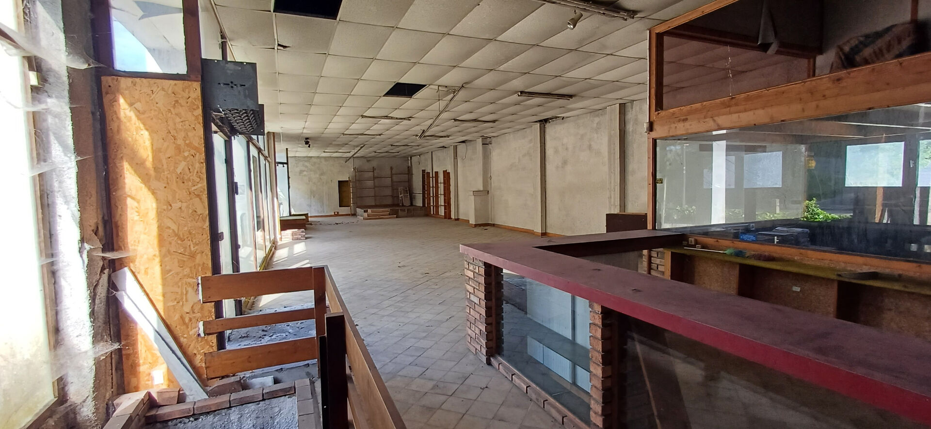 Photo Deux plateaux bruts béton de 420 m2 image 2/5