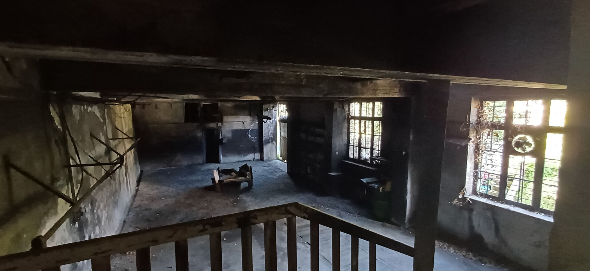 Photo Deux plateaux bruts béton de 420 m2 image 3/5