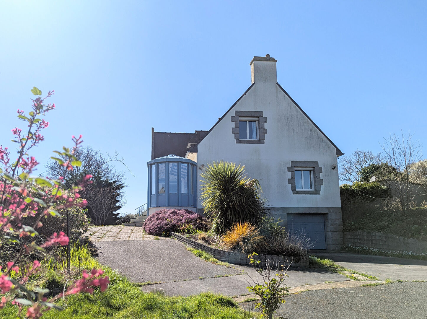 Photo Maison Tredrez Locquemeau 7 pièce(s) 143 m2 image 3/6