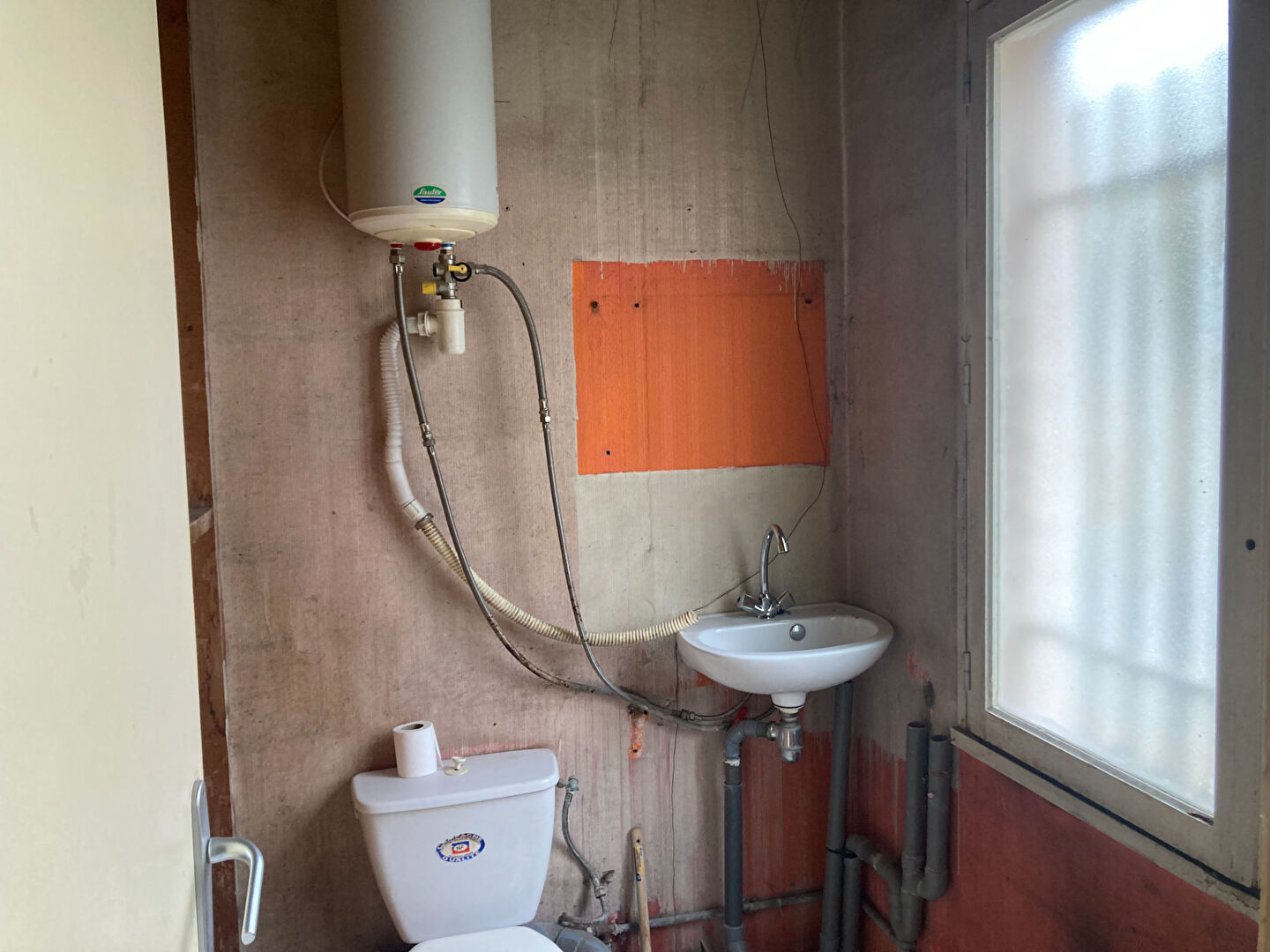 Photo Local commercial emplacement idéal image 3/5