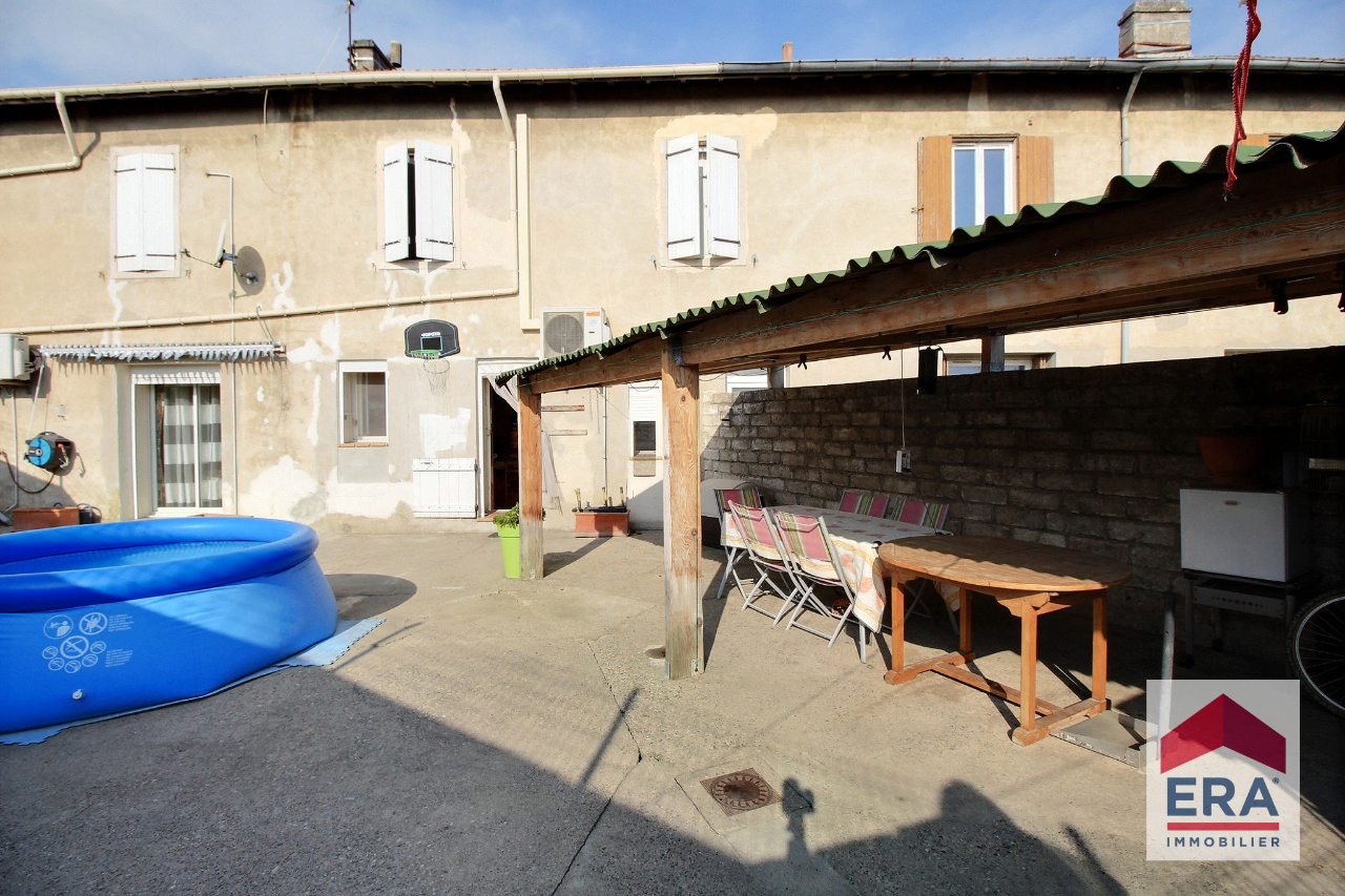 Maison Pont Saint Esprit 5 pièce(s) 140 m² PontSaintEsprit 30130