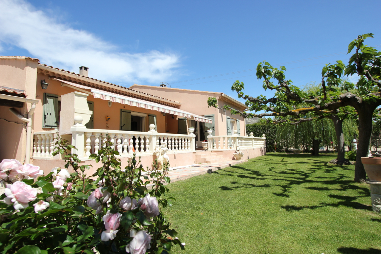 Pernes les Fontaines PerneslesFontaines 84210 Pernes les Fontaines PerneslesFontaines 84210