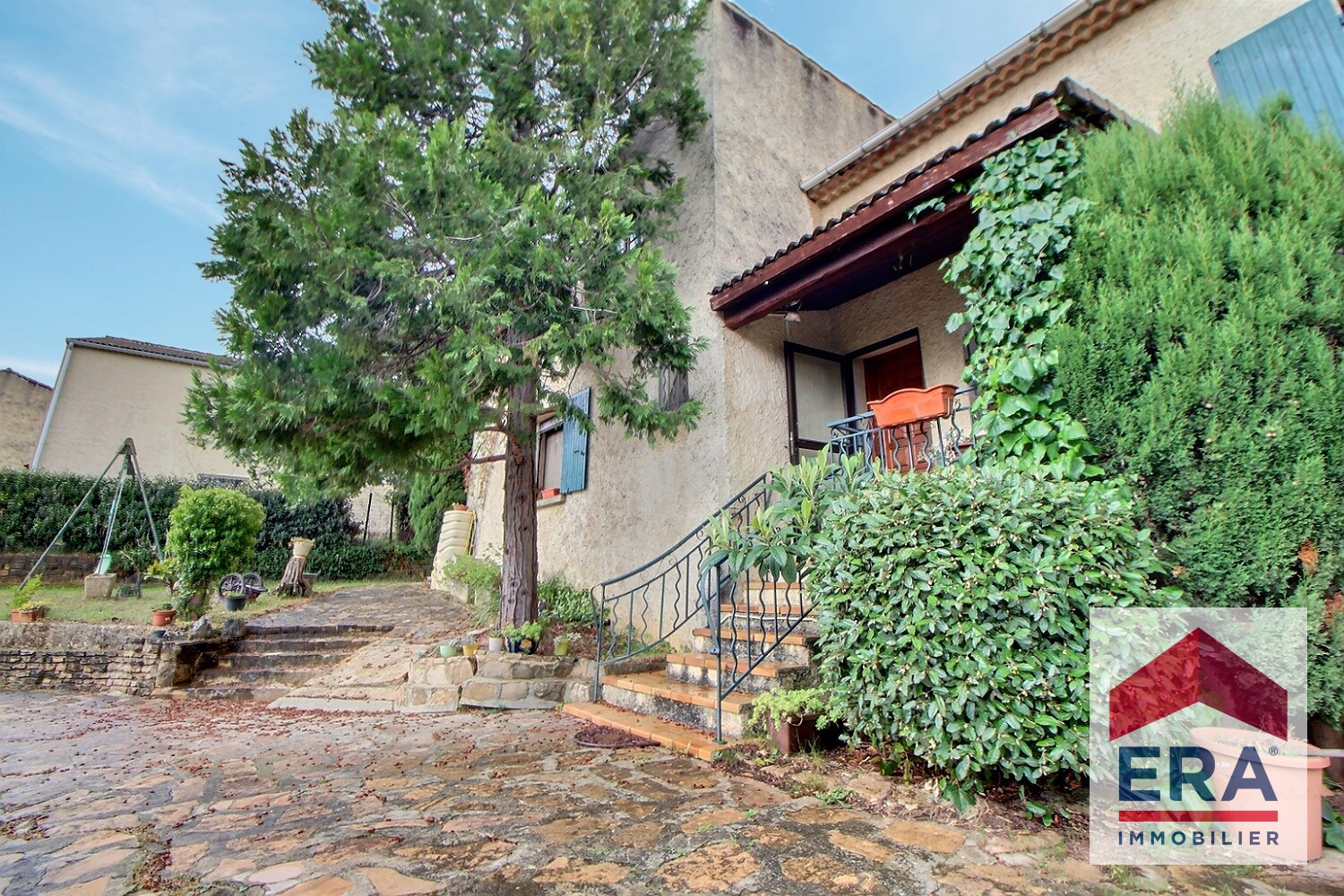 Photo Maison familiale Bagnols Sur Ceze 6 pièce(s) 156m2 image 1/6